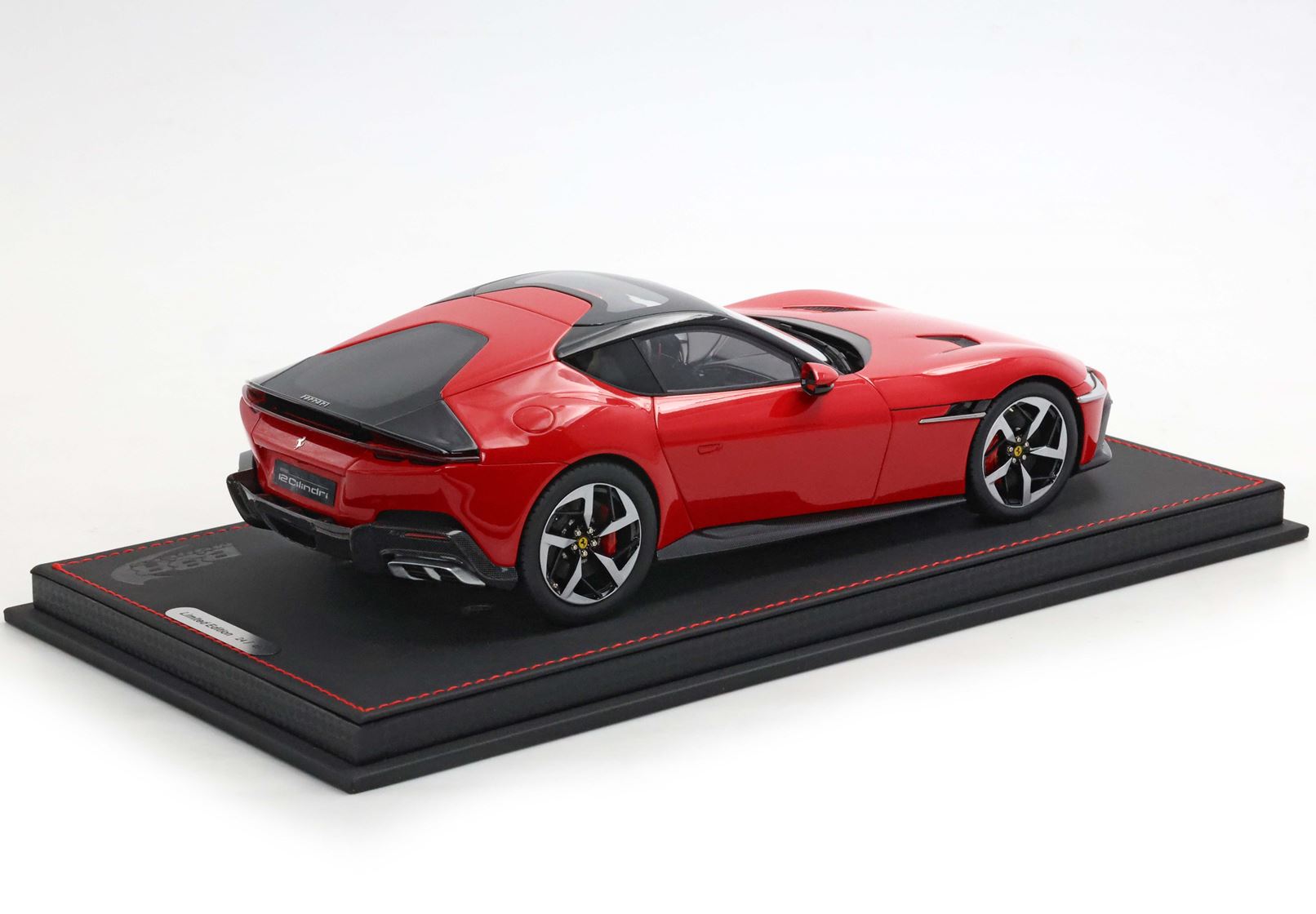 BBR Ferrari 12Cilindri Tetto Panoramico - Red | 1:18 - Image 3