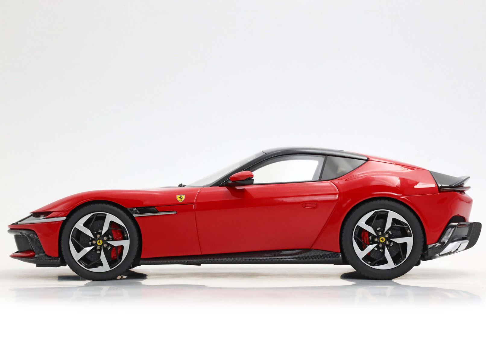 BBR Ferrari 12Cilindri Tetto Panoramico - Red | 1:18 - Imagen 6