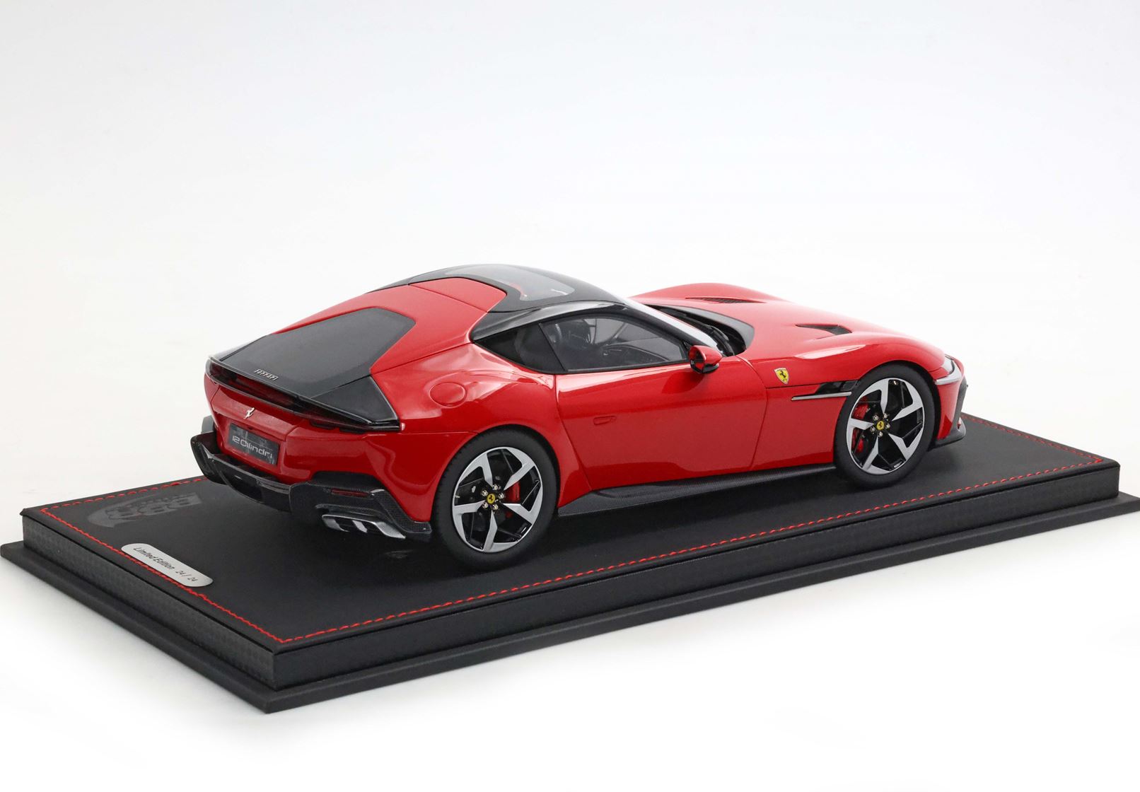 BBR Ferrari 12Cilindri Tetto Panoramico - Red | 1:18 - Imagen 3