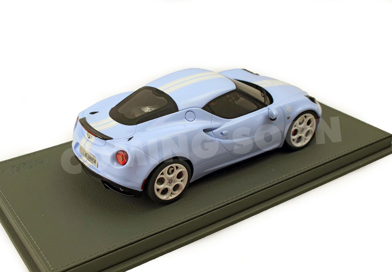 BBR Alfa Romeo 4C Competizione - Light Blue | 1:18 – Bild 2