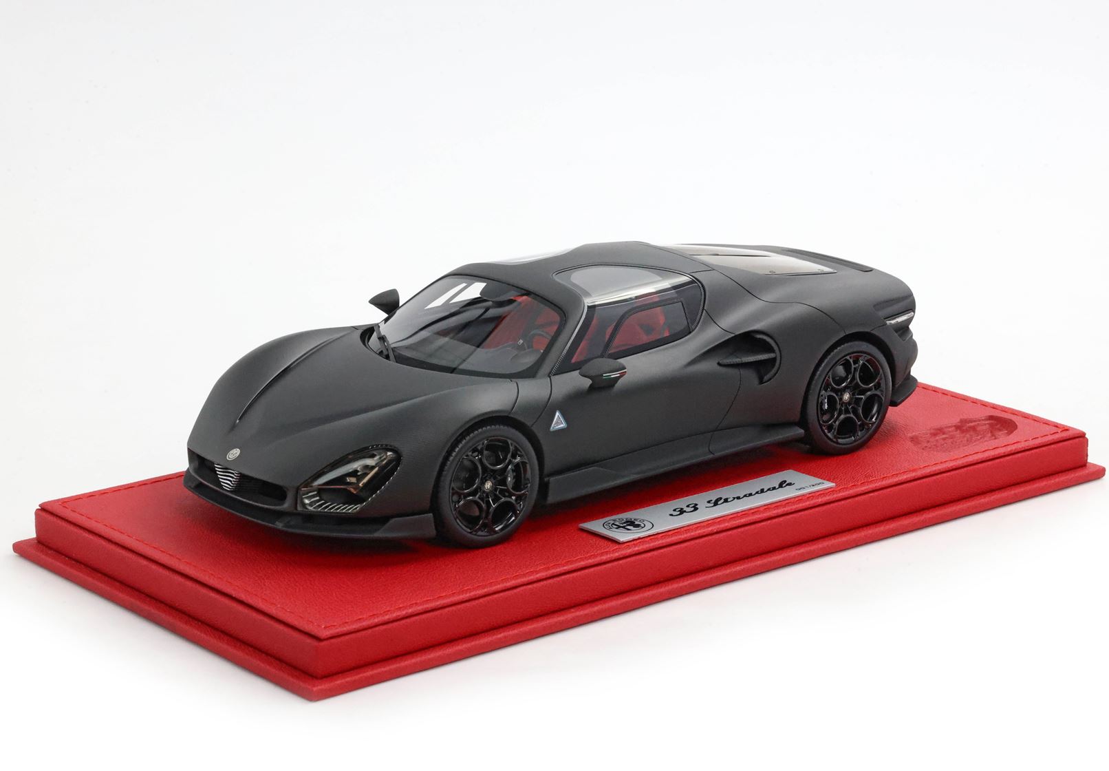 BBR Alfa Romeo 33 Stradale - Matte Carbon | 1:18
