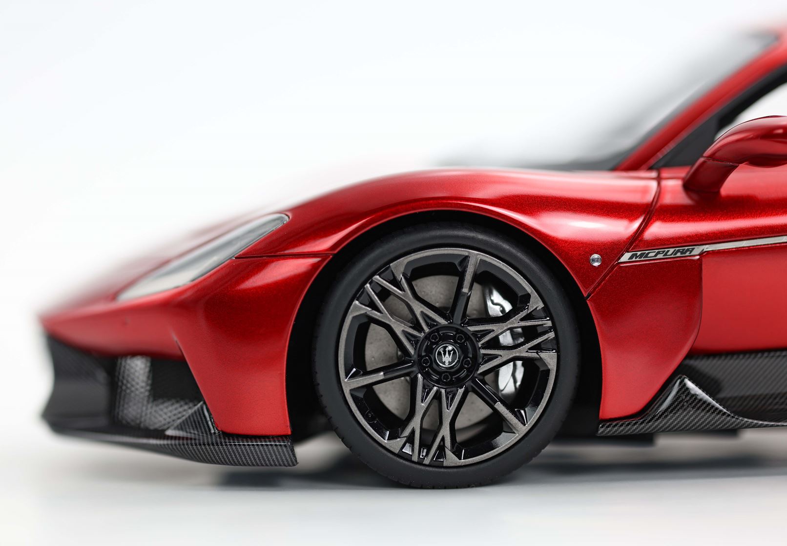 BBR Maserati MC Pura - Granturismo Red | 1:18 - Image 8