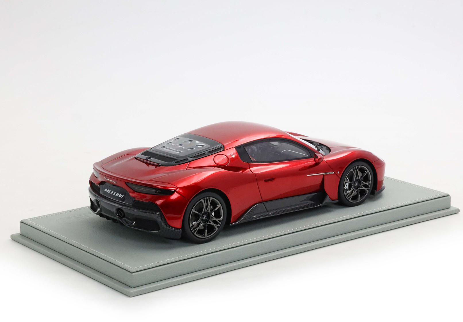 BBR Maserati MC Pura - Granturismo Red | 1:18 - Image 3