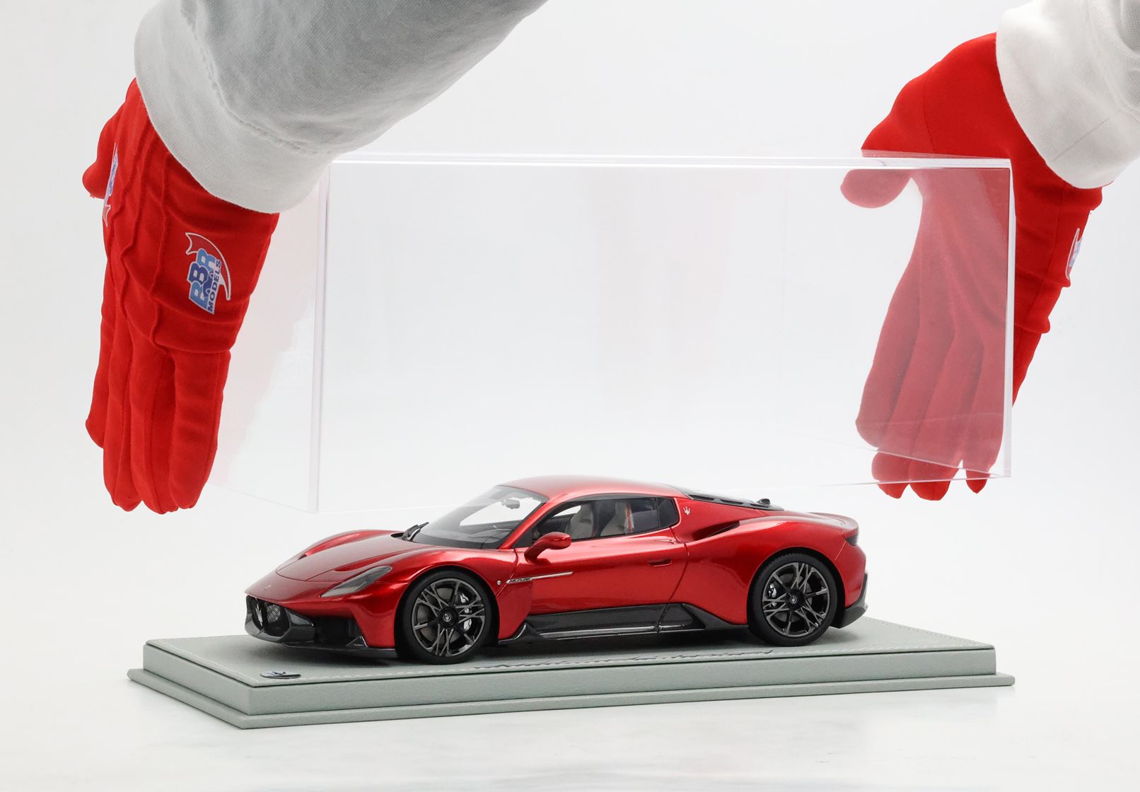 BBR Maserati MC Pura - Granturismo Red | 1:18 - Image 2