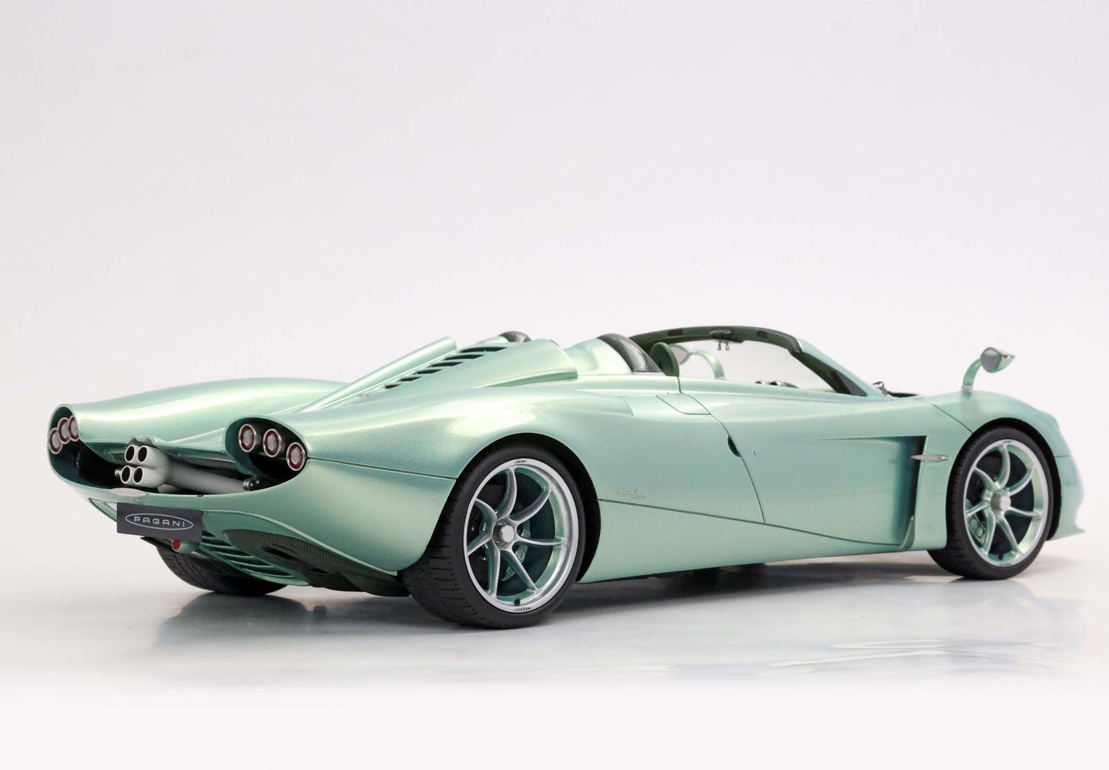 BBR Pagani Huayra Codalunga Speedster - Speedster Green | 1:18 – Bild 7