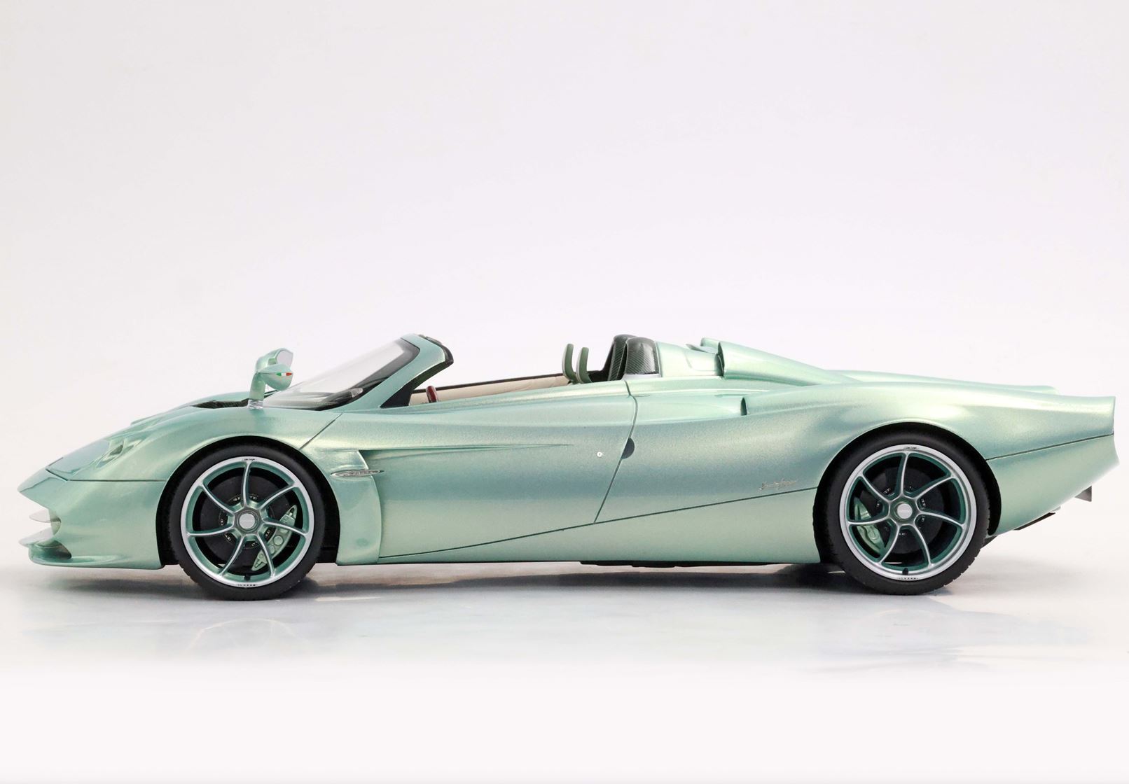 BBR Pagani Huayra Codalunga Speedster - Speedster Green | 1:18 – Bild 8