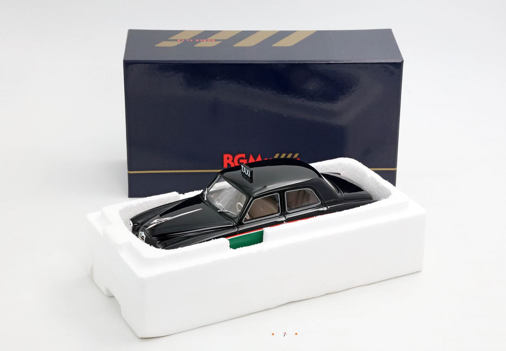 BBR Alfa Romeo 1900 Taxi Milano - Green / Black | 1:18 – Bild 9