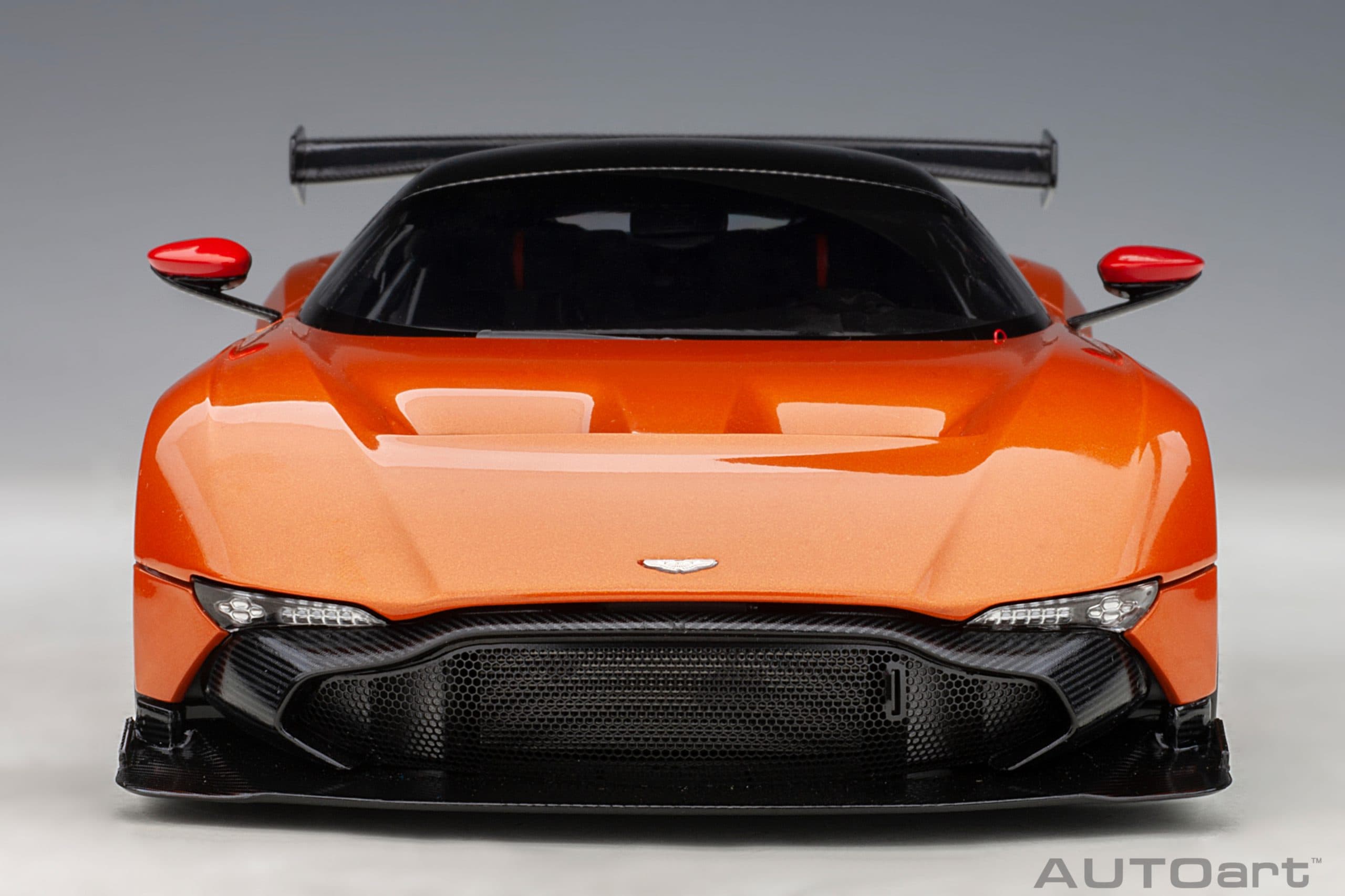 AUTOart Aston Martin Vulcan 2015 1:18 - Madagascar Orange - Image 5