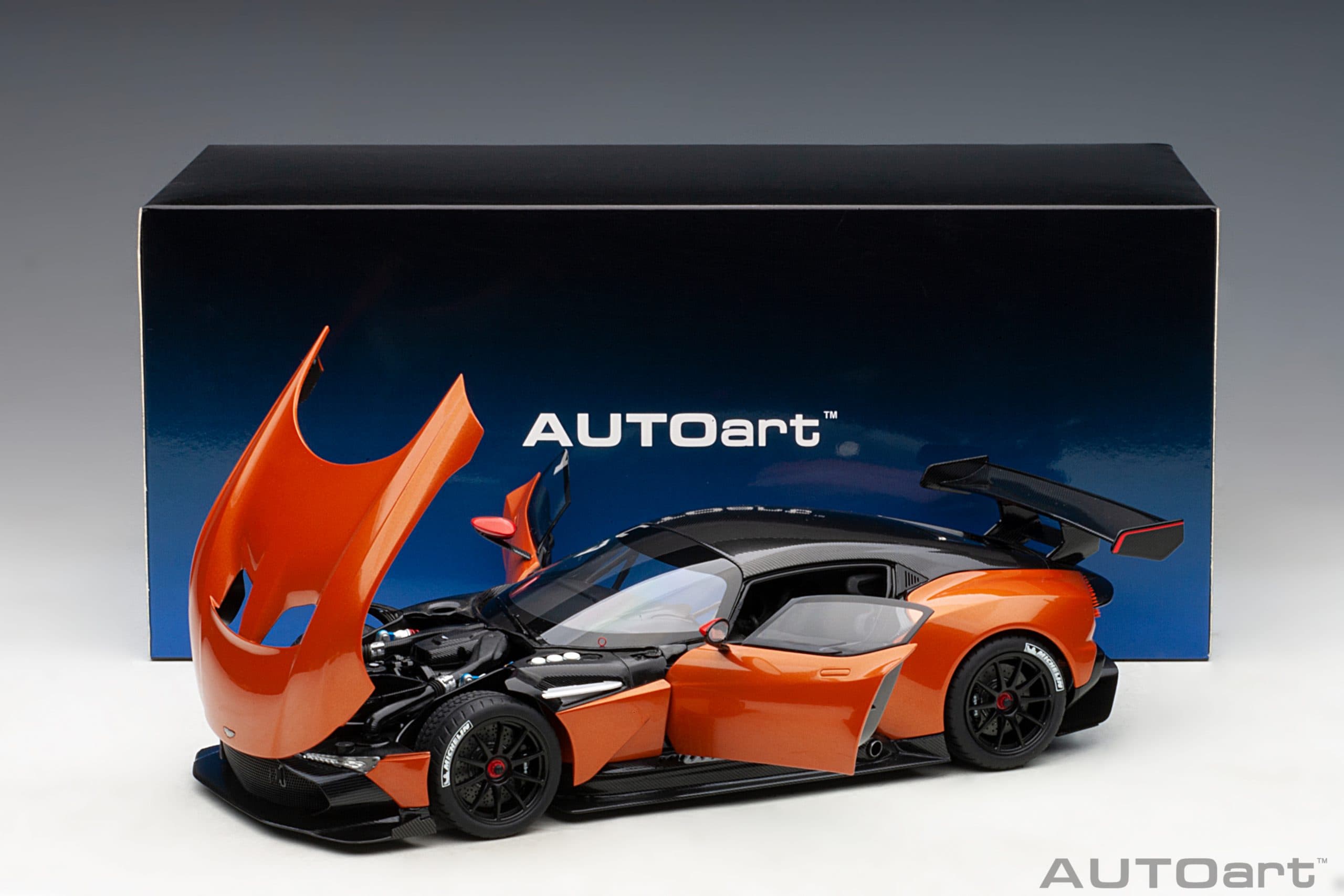 AUTOart Aston Martin Vulcan 2015 1:18 - Madagascar Orange - Image 17