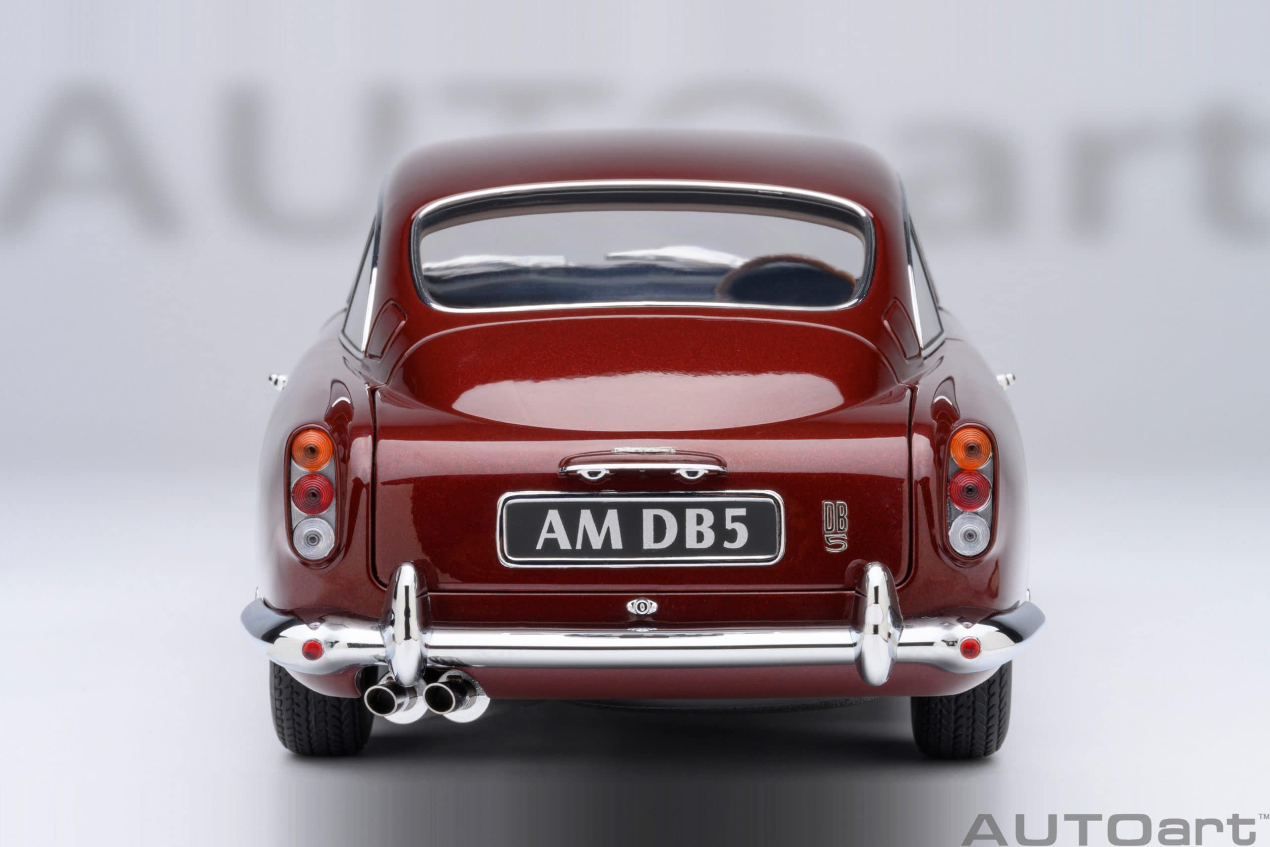 AUTOart Aston Martin DB5 1964 1:18 - Dubonnet Rosso - Image 6