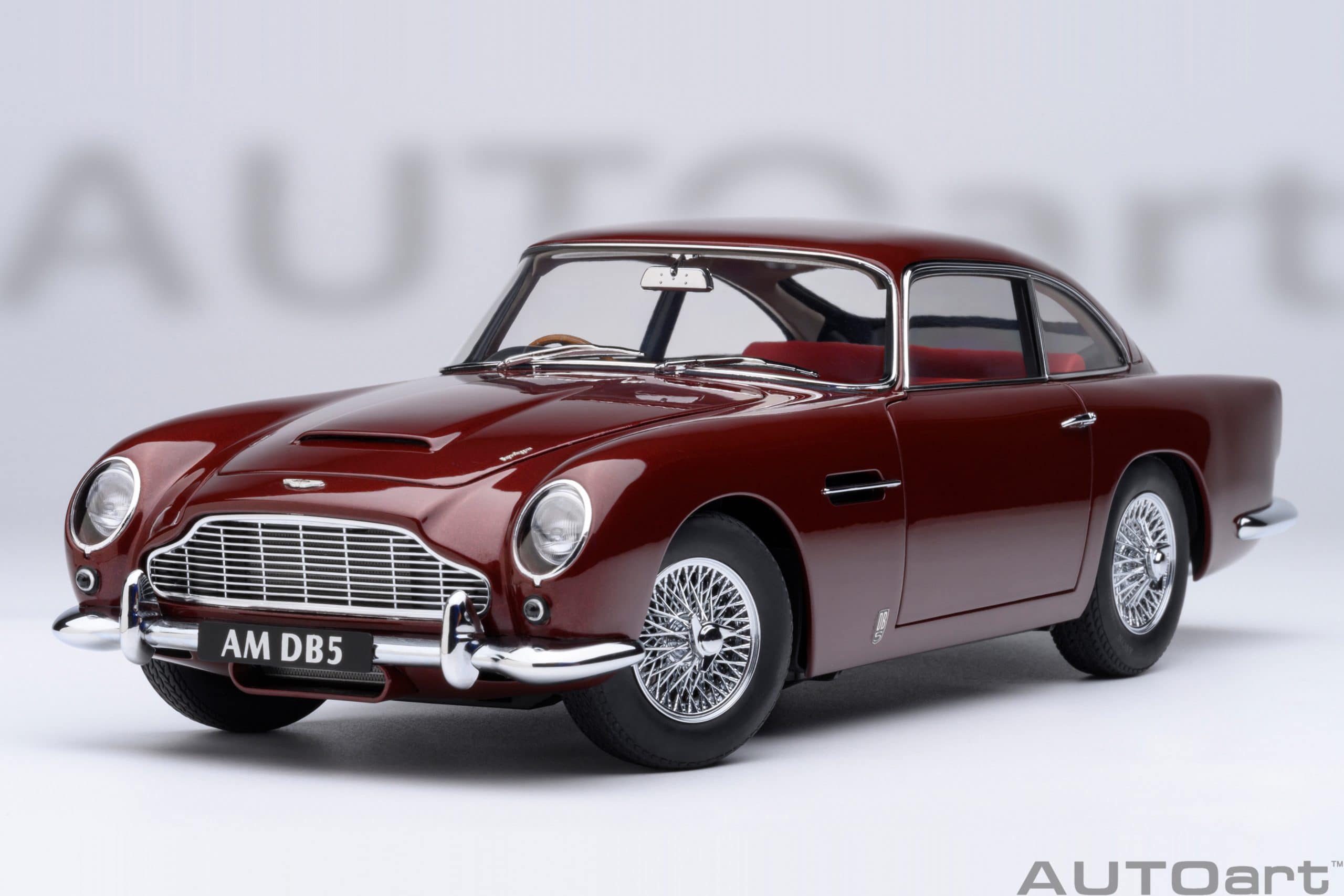 AUTOart Aston Martin DB5 1964 1:18 - Dubonnet Rosso - Image 17