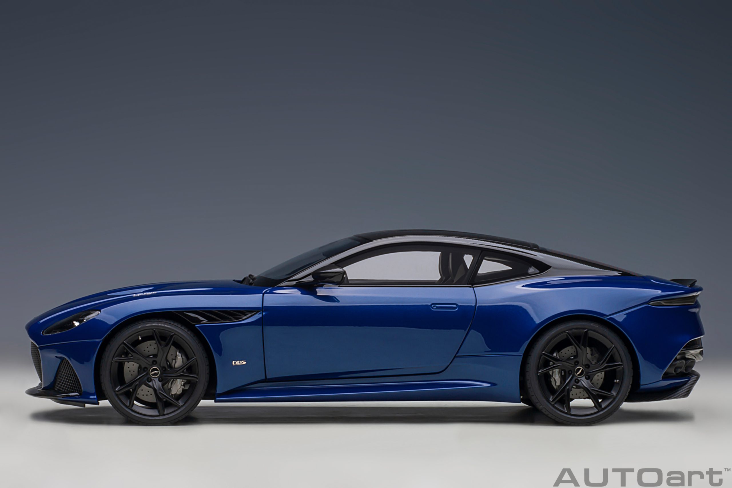 AUTOart Aston Martin DBS Superleggera 2019 1:18 - Zaffre Blue - Image 3