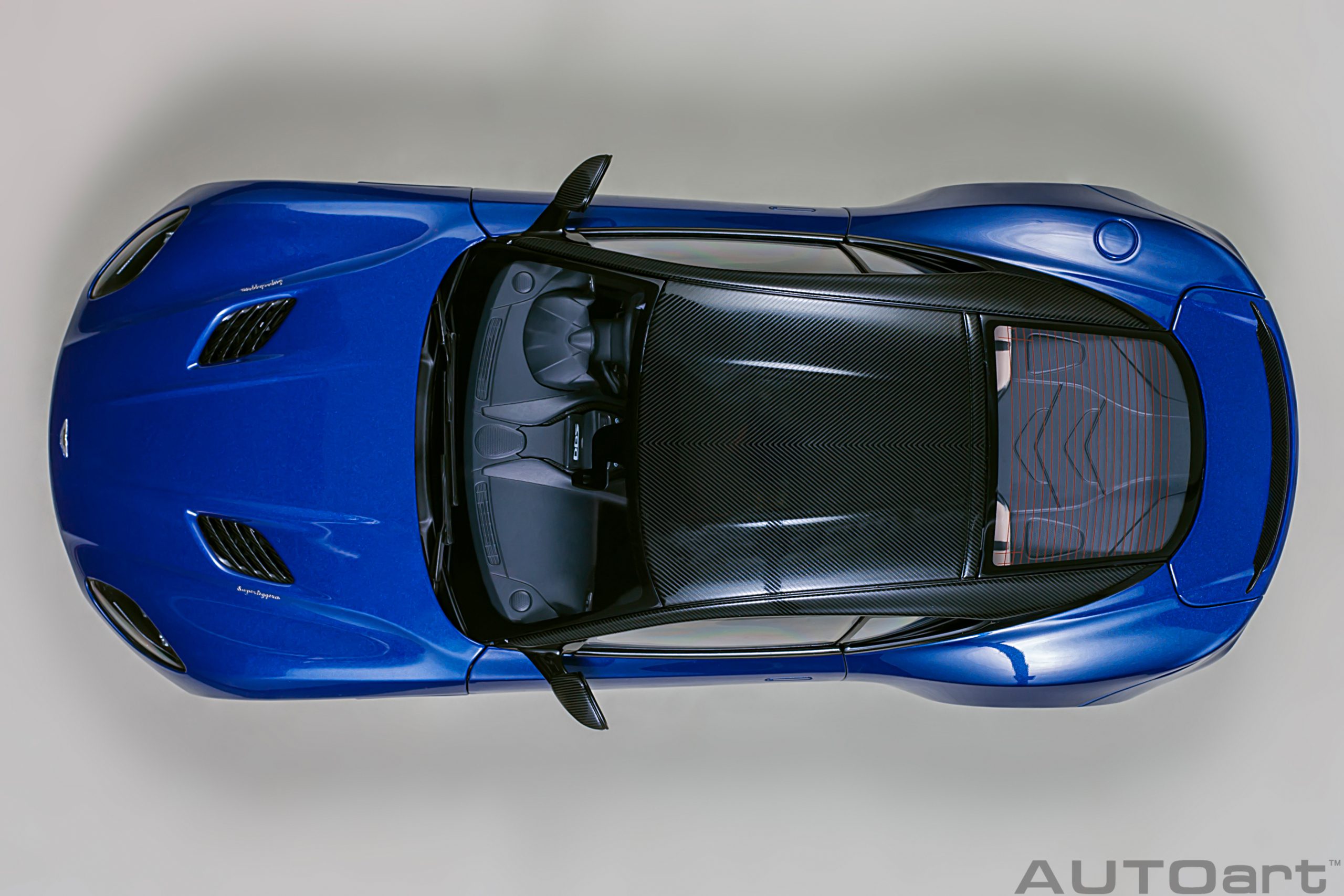 AUTOart Aston Martin DBS Superleggera 2019 1:18 - Zaffre Blue - Image 7