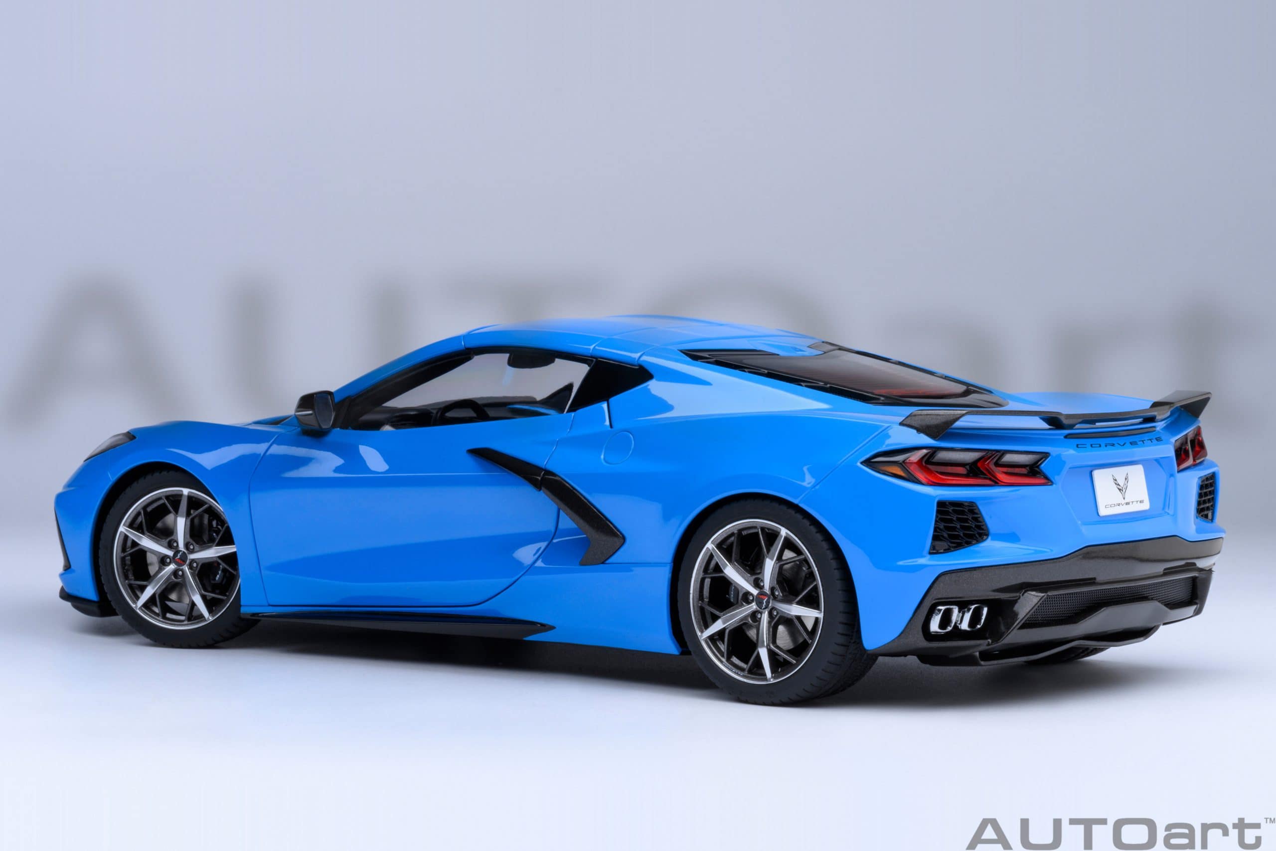 AUTOart Chevrolet Corvette C8 Stingray Z51 2020 1:18 - Rapid Blue – Bild 4