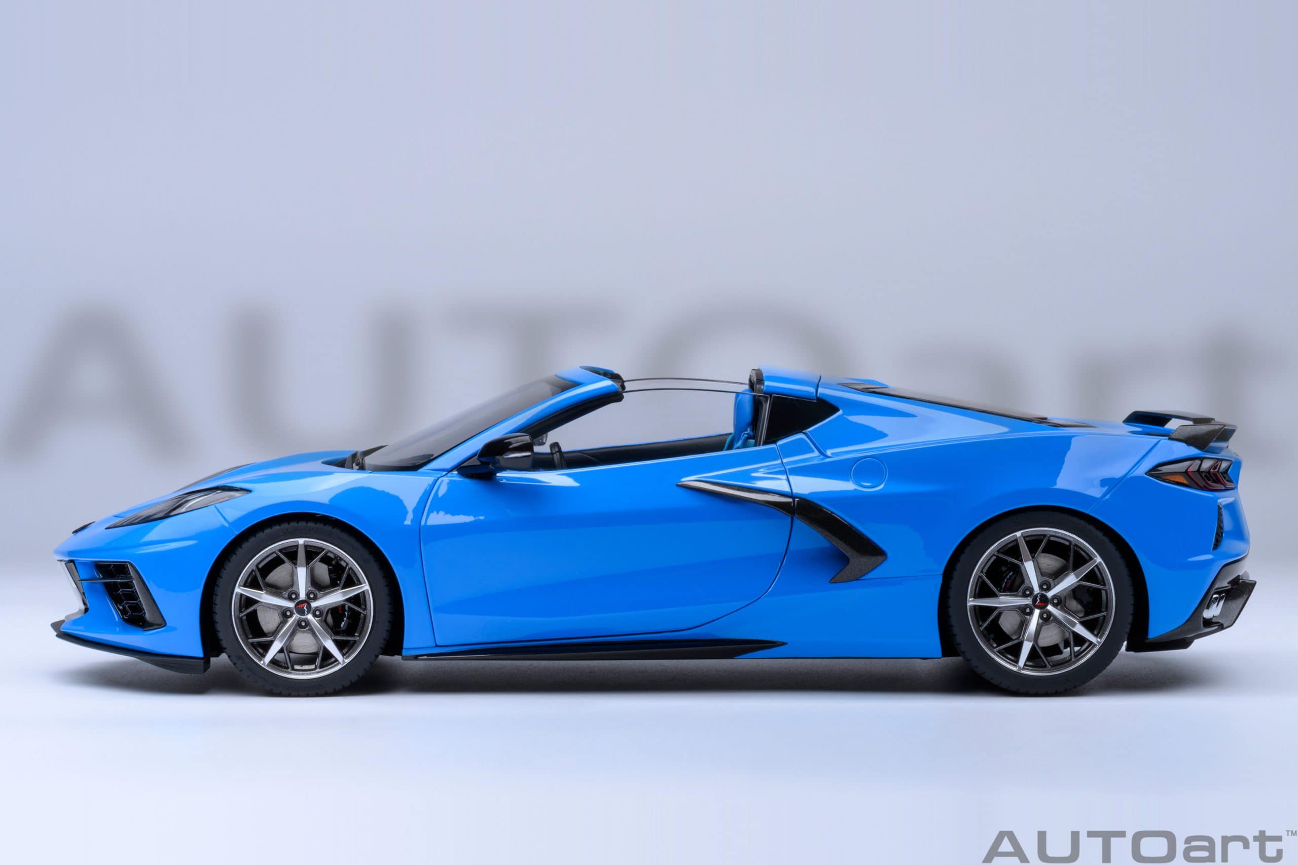 AUTOart Chevrolet Corvette C8 Stingray Z51 2020 1:18 - Rapid Blue – Bild 5