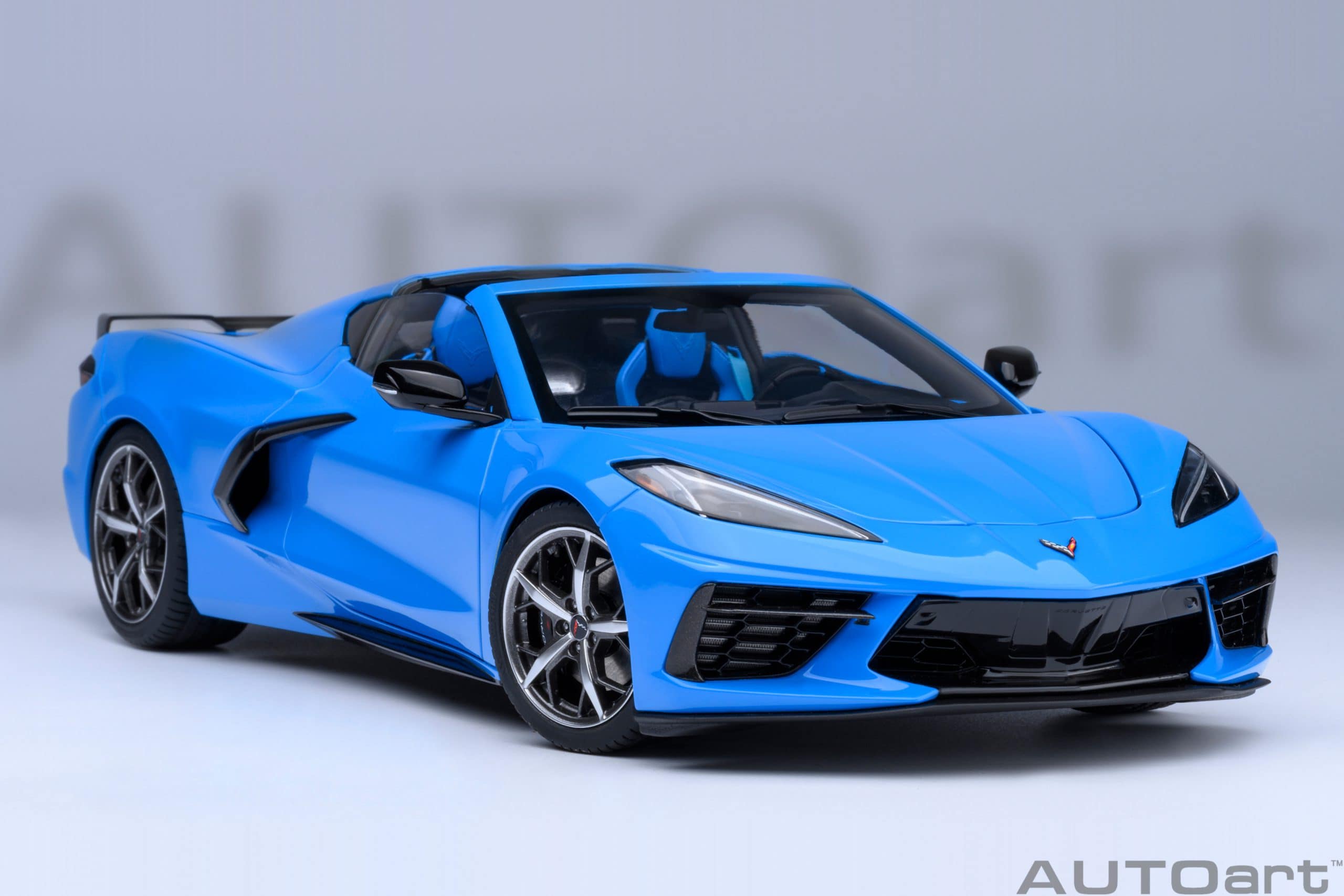 AUTOart Chevrolet Corvette C8 Stingray Z51 2020 1:18 - Rapid Blue – Bild 19