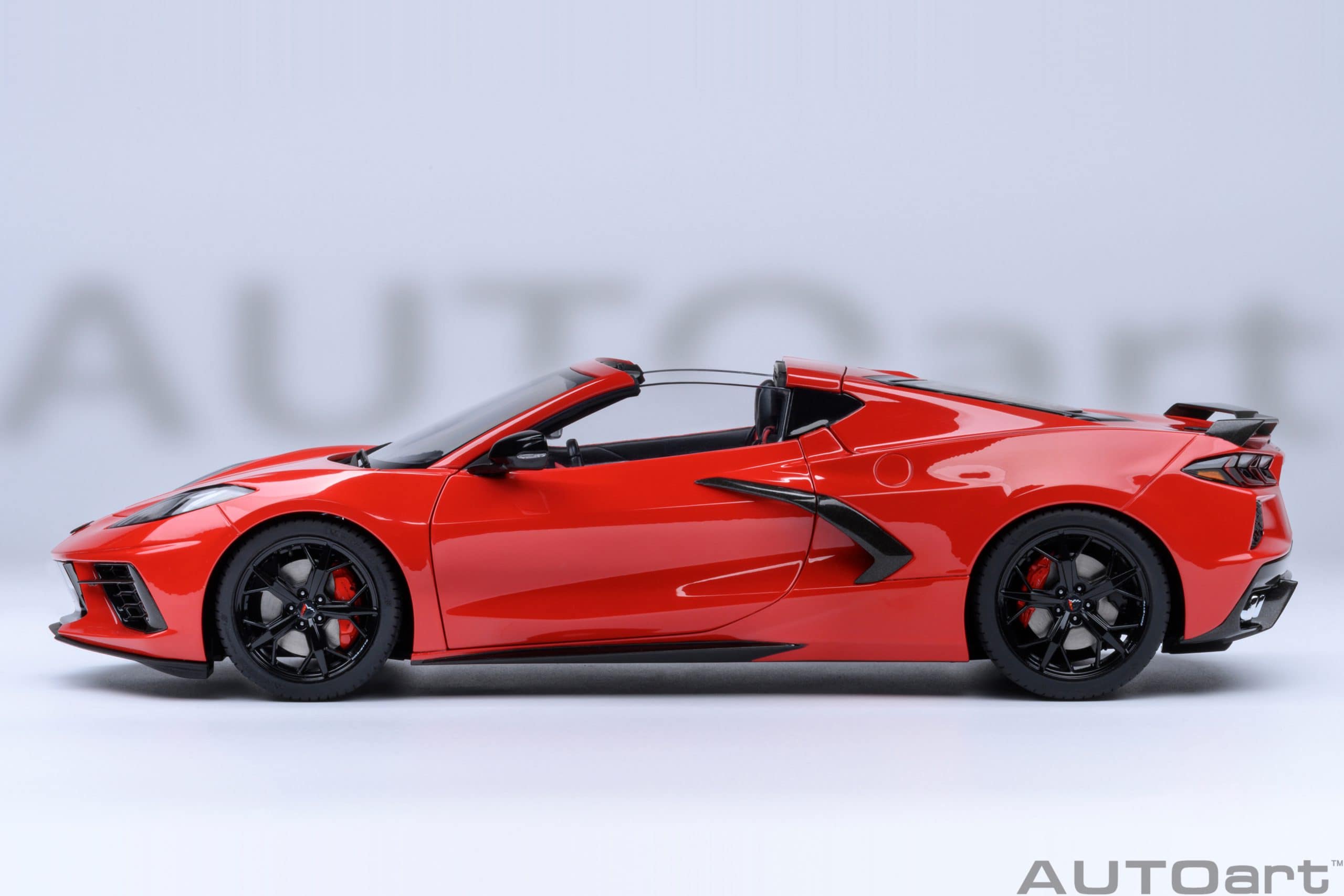 AUTOart Chevrolet Corvette C8 Stingray Z51 2020 1:18 - Torch Red – Bild 5
