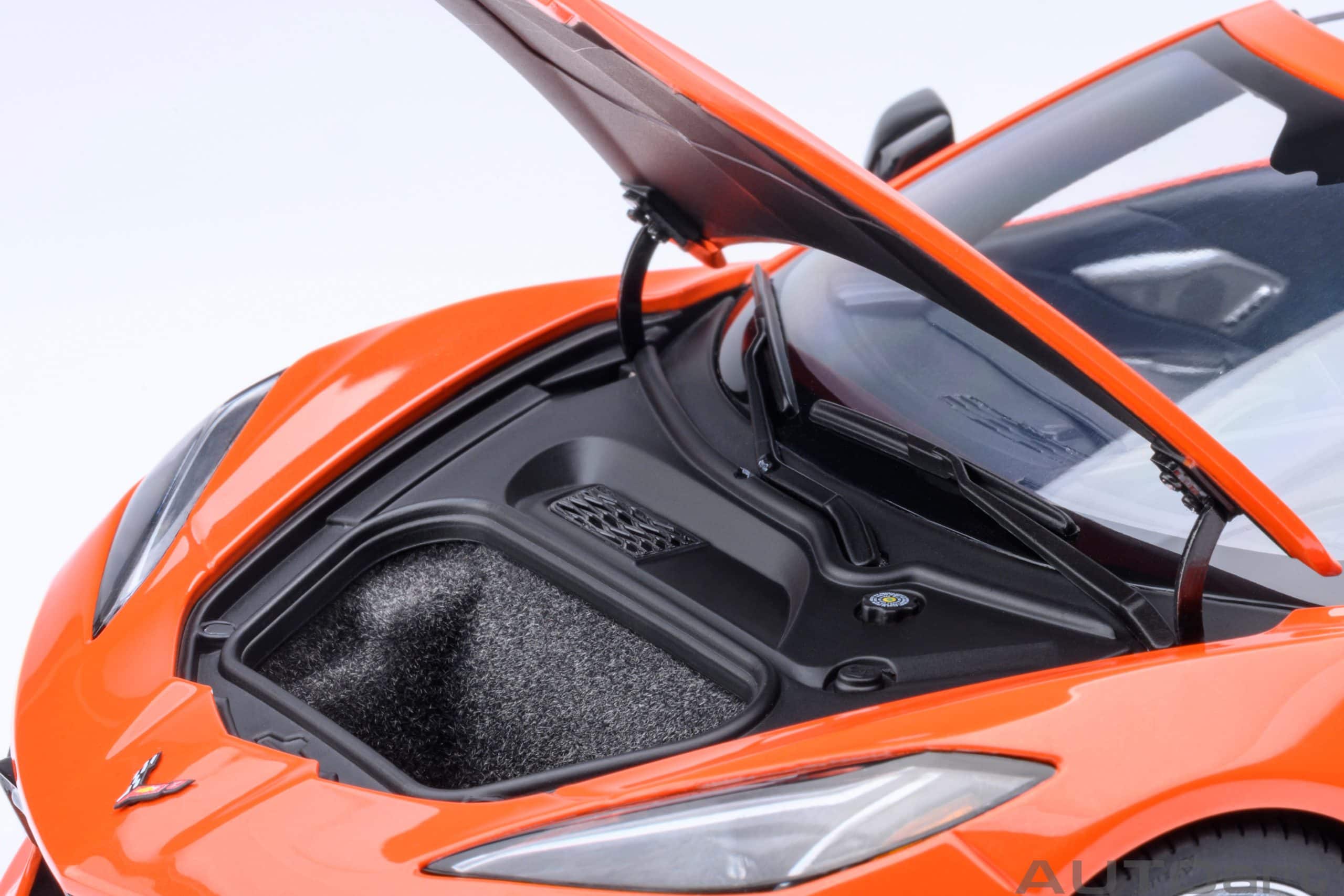 AUTOart Chevrolet Corvette C8 Stingray Z51 2020 1:18 - Sebring Orange - Immagine 13