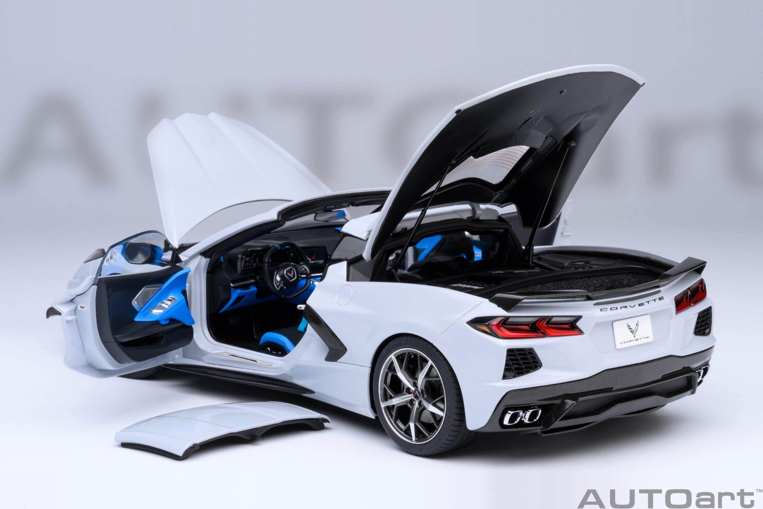 AUTOart シボレー コルベット C8 スティングレイ Z51 1:18