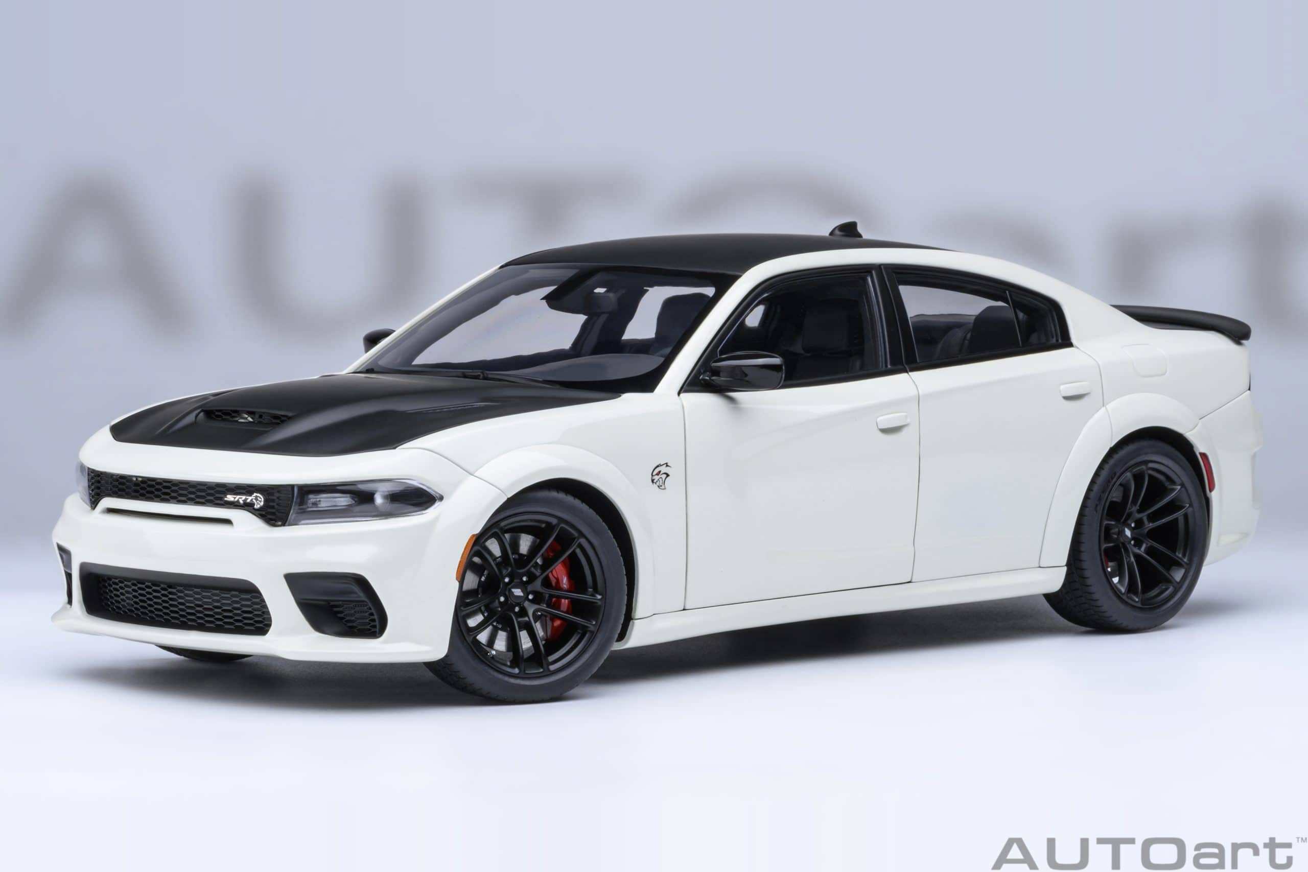 AUTOart Dodge Charger SRT Hellcat Redeye Jailbreak 1:18 - Knuckle White