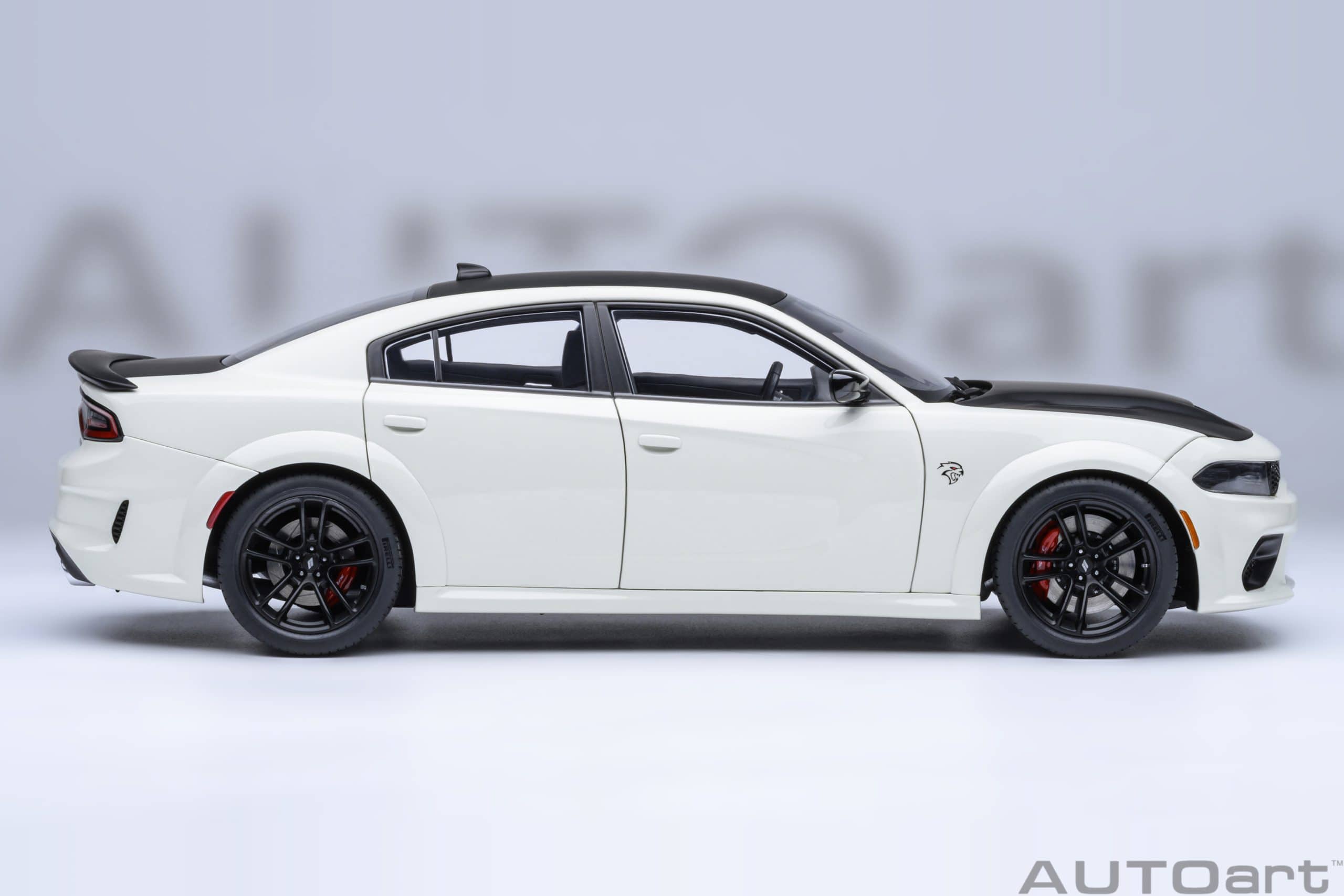 AUTOart Dodge Charger SRT Hellcat Redeye Jailbreak 1:18 - Knuckle White - Image 4