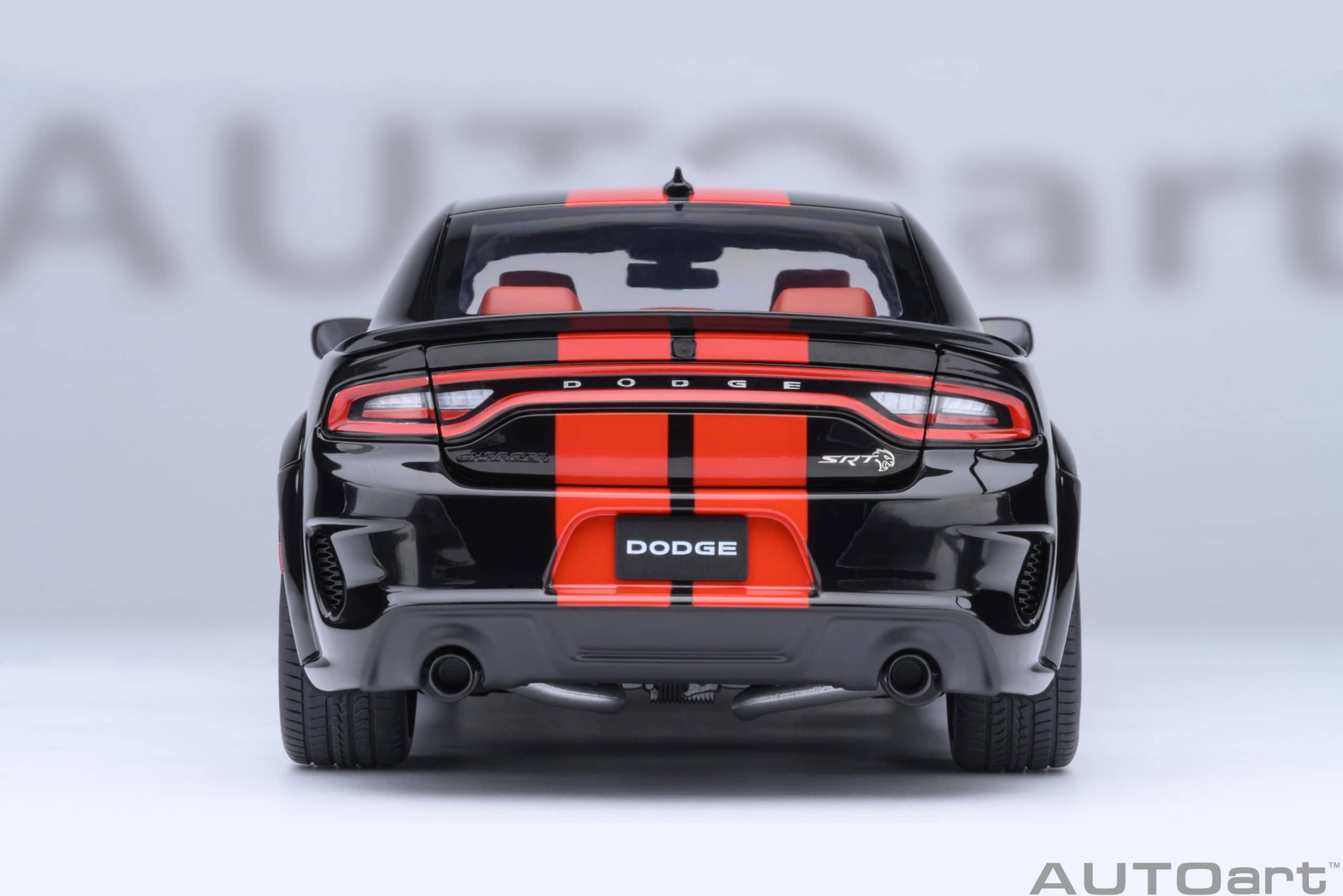 AUTOart Dodge Charger SRT Hellcat Redeye Jailbreak 1:18 - Pitch Black - Image 6