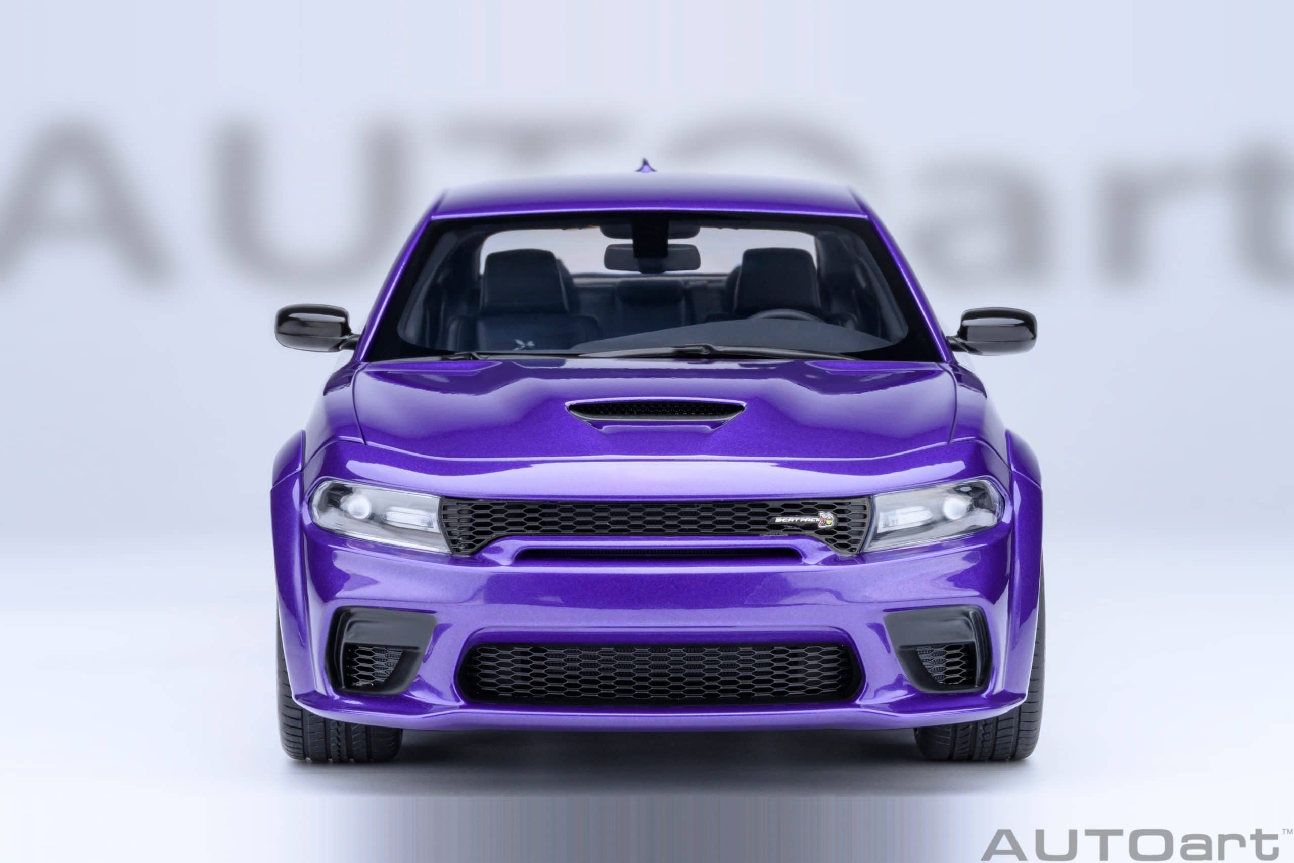 AUTOart Dodge Charger Scat Pack Widebody 1:18 - Plum Crazy - Image 5