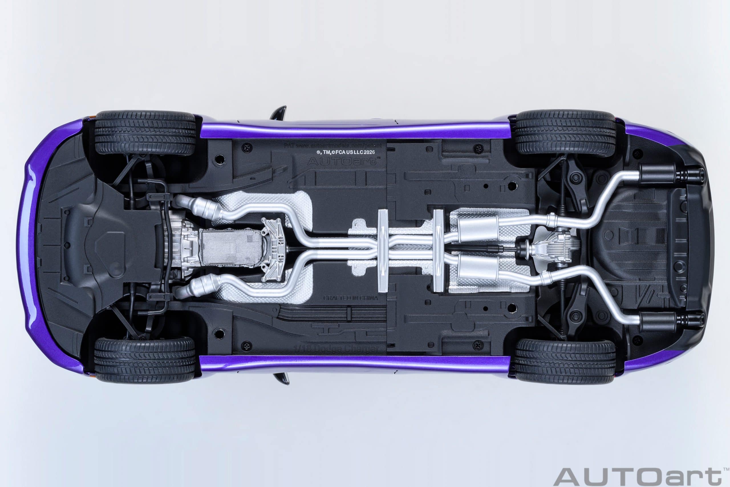 AUTOart Dodge Charger Scat Pack Widebody 1:18 - Plum Crazy - Image 8