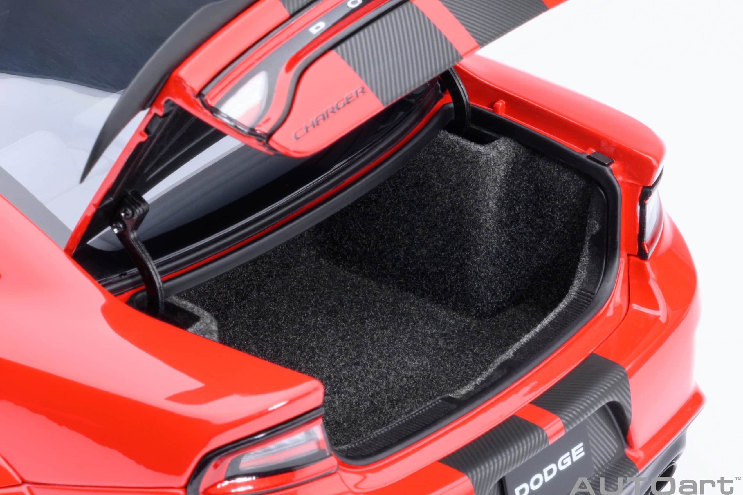 AUTOart Dodge Charger Scat Pack Widebody 1:18 - TorRed - Image 13