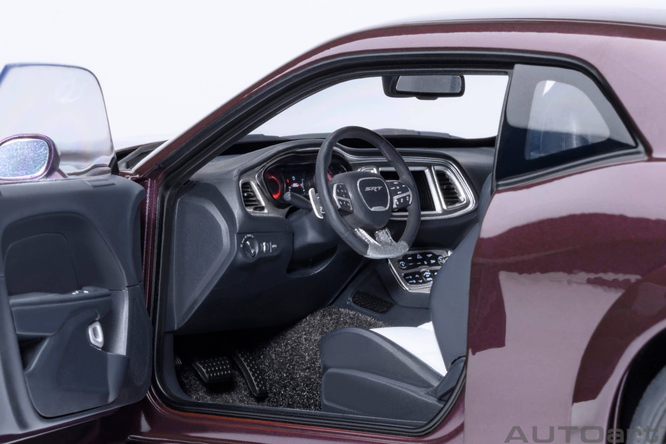 AUTOart Dodge Challenger SRT Jailbreak 2022 1:18 - Hellraisin Purple - Image 9