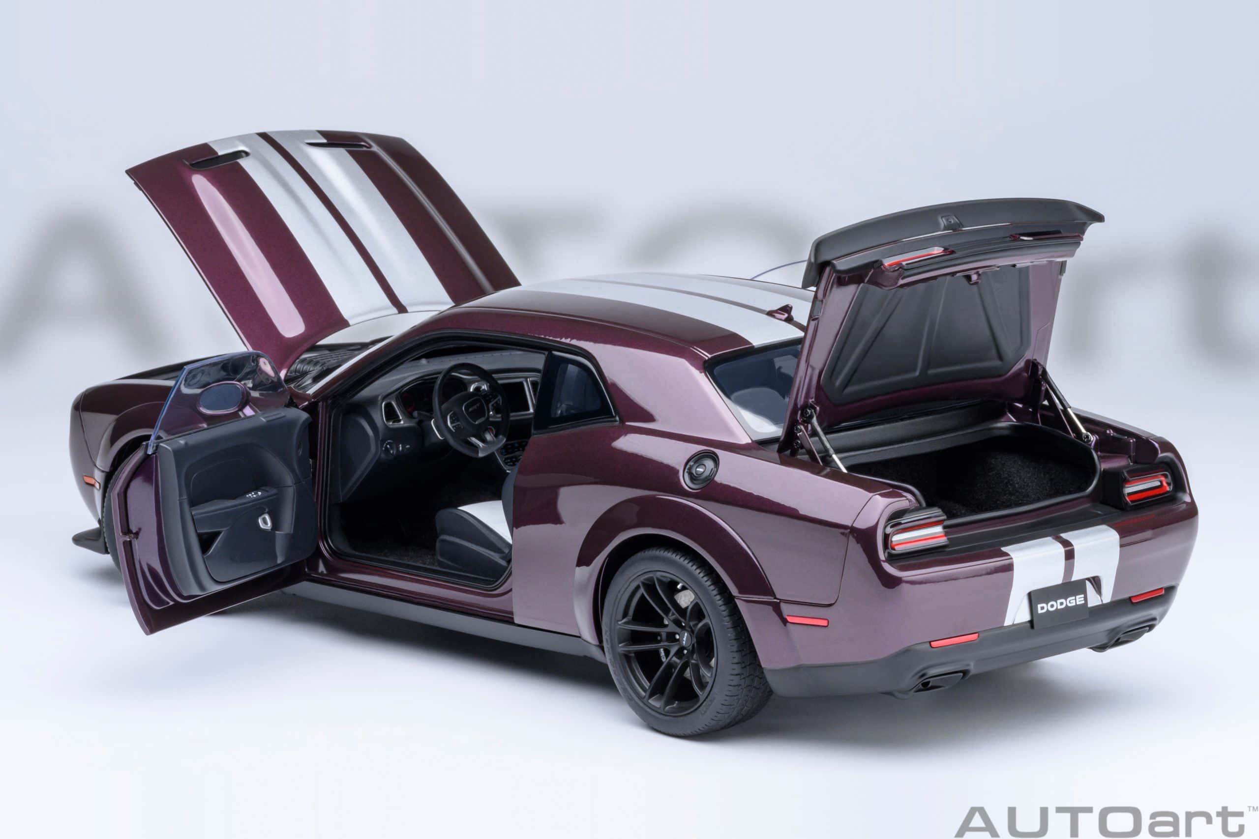 AUTOart Dodge Challenger SRT Jailbreak 2022 1:18 - Hellraisin Purple - Image 16