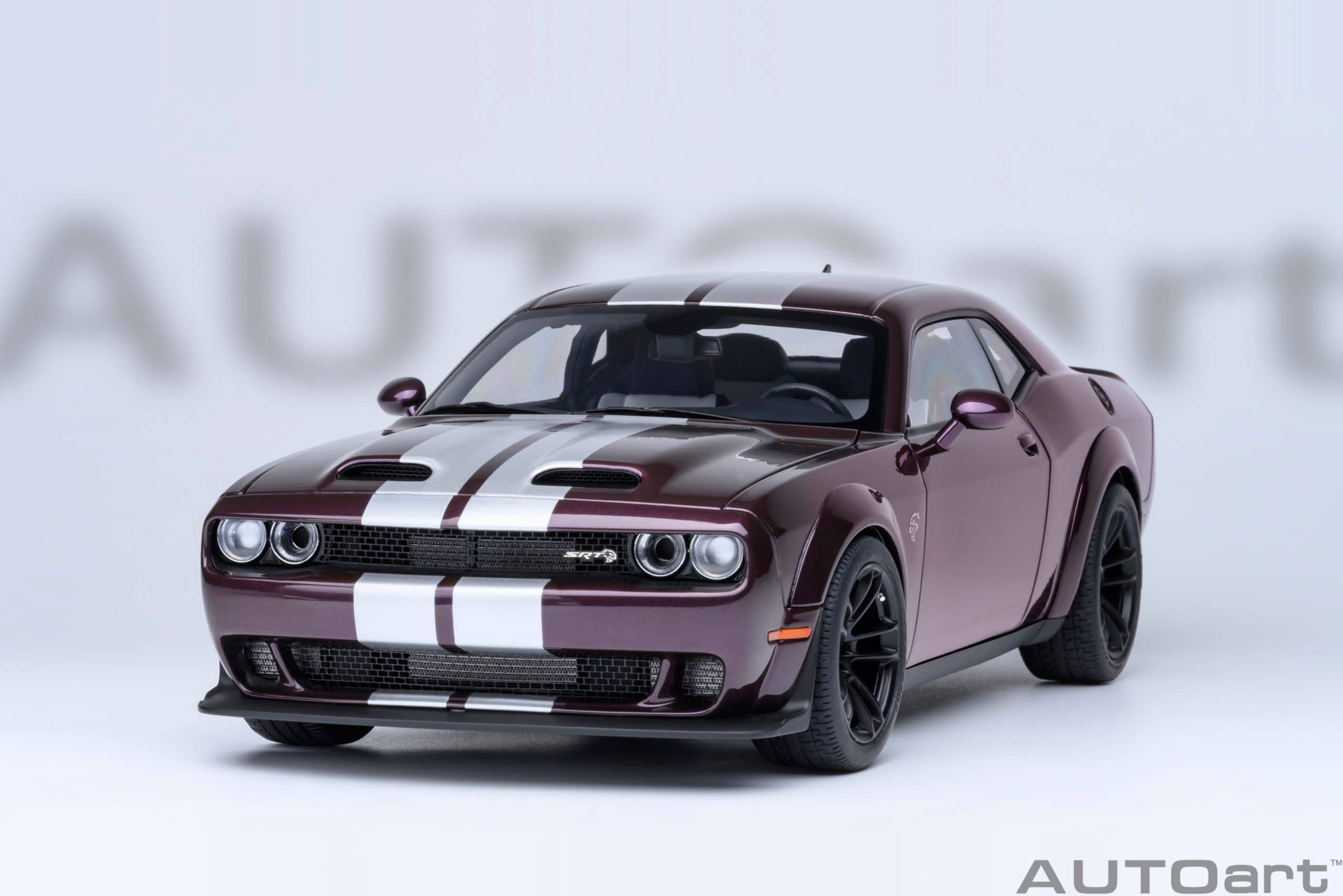 AUTOart Dodge Challenger SRT Jailbreak 2022 1:18 - Hellraisin Purple - Image 19