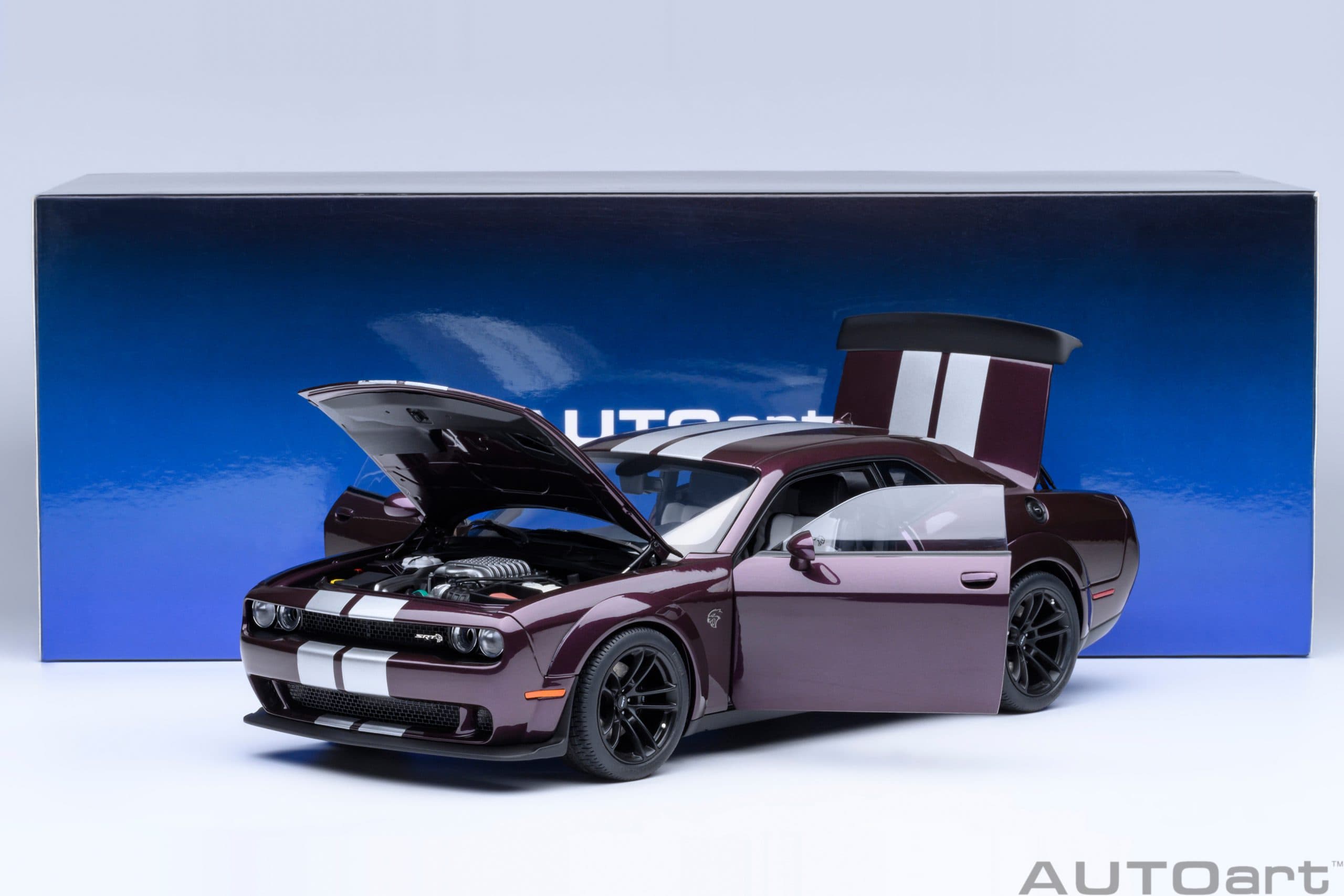 AUTOart Dodge Challenger SRT Jailbreak 2022 1:18 - Hellraisin Purple - Image 21