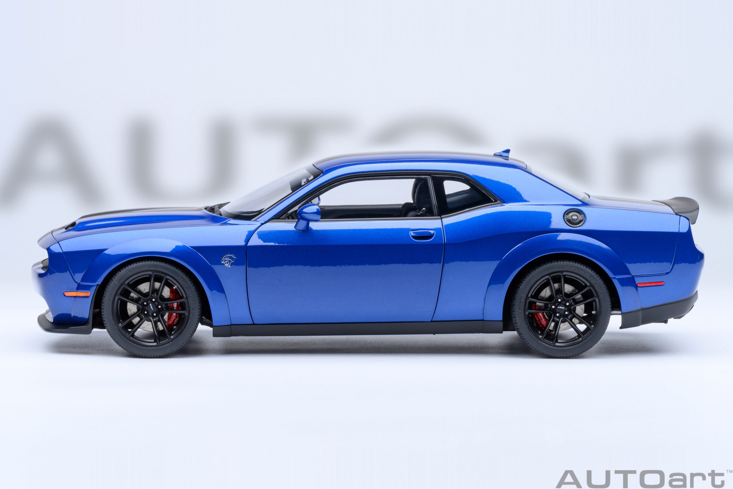 AUTOart Dodge Challenger SRT Jailbreak 2022 1:18 - Indigo Blue - Image 3