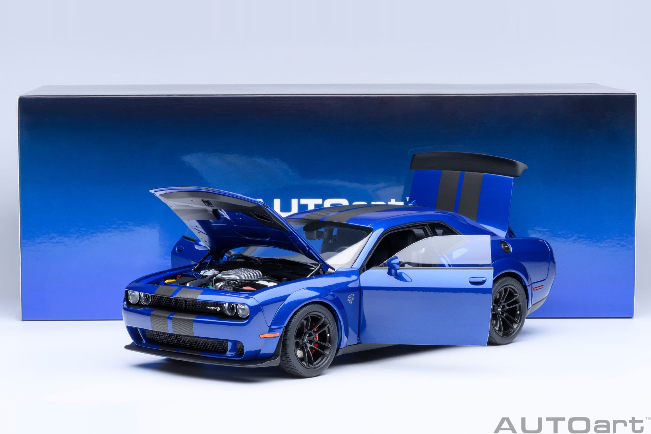AUTOart Dodge Challenger SRT Jailbreak 2022 1:18 - Indigo Blue - Image 21
