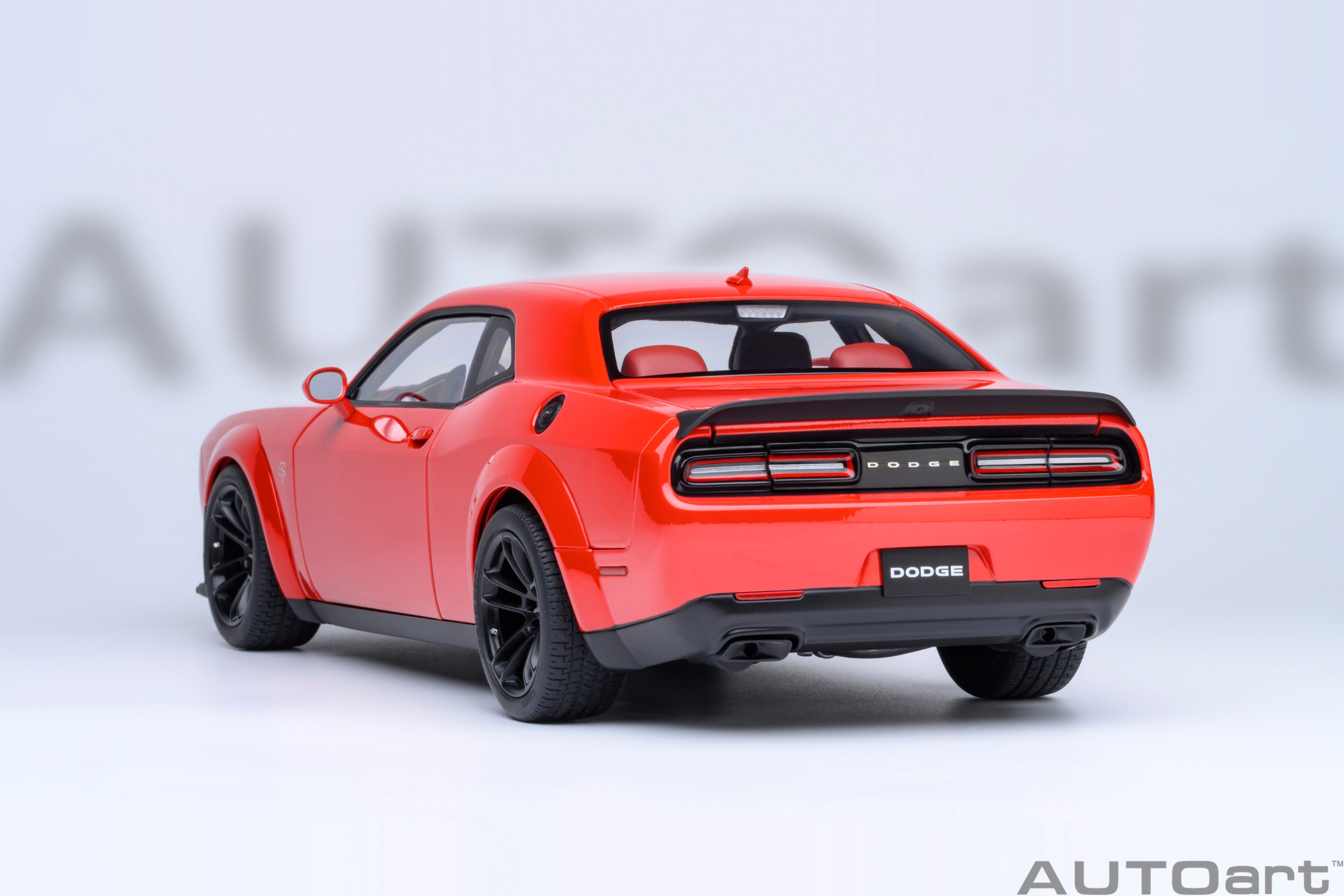 AUTOart Dodge Challenger SRT Jailbreak 2022 1:18 - TorRed - Image 20