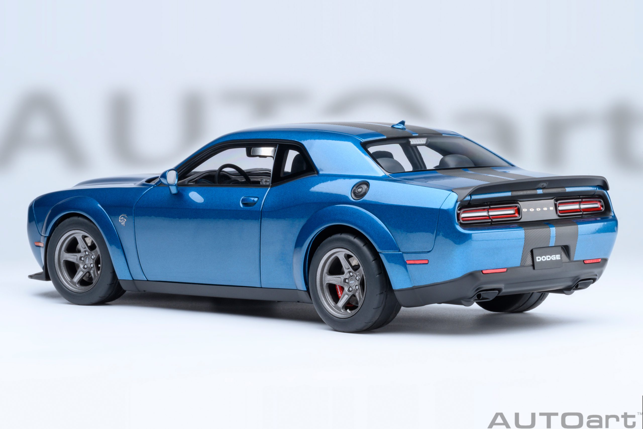 AUTOart Dodge Challenger SRT Super Stock 2023 1:18 - Frostbite - Immagine 2