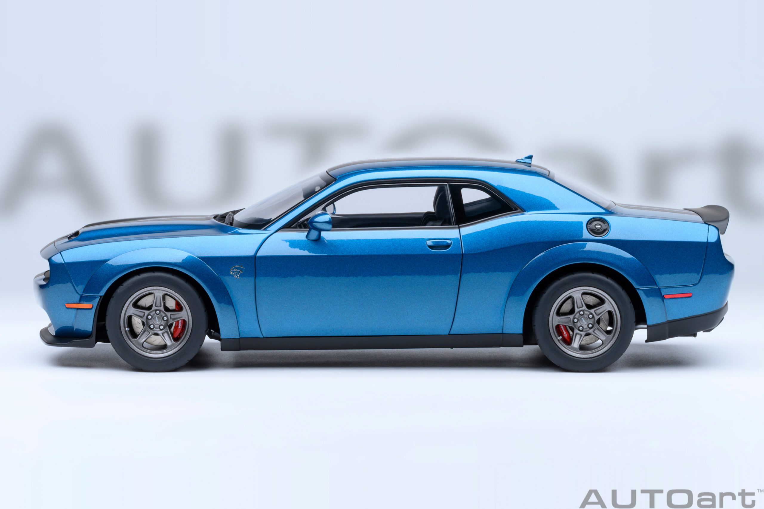 AUTOart Dodge Challenger SRT Super Stock 2023 1:18 - Frostbite - Immagine 3