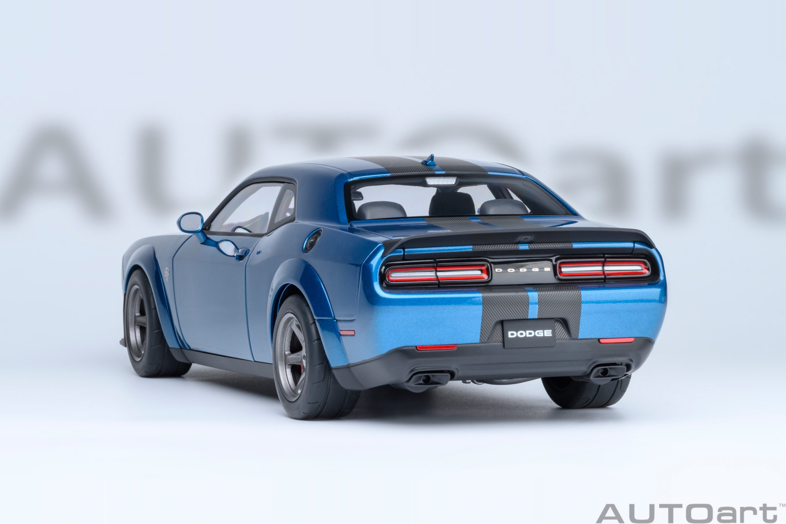 AUTOart Dodge Challenger SRT Super Stock 2023 1:18 - Frostbite - Immagine 20