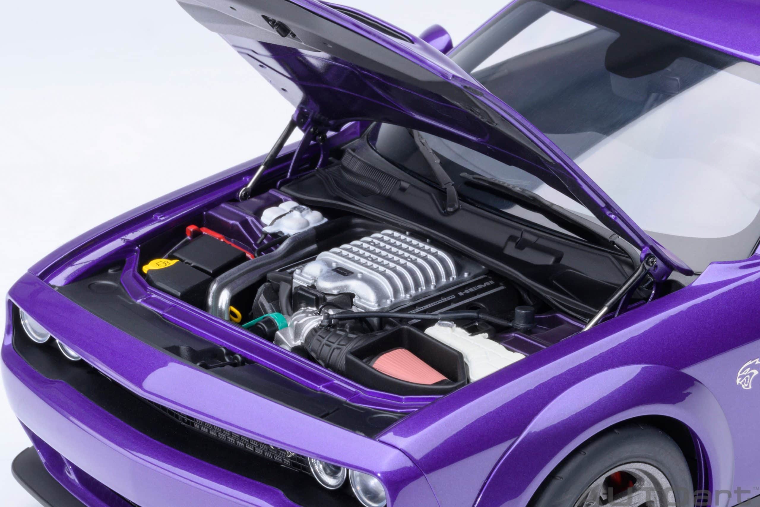 AUTOart Dodge Challenger SRT Super Stock 2023 1:18 - Plum Crazy - Image 11