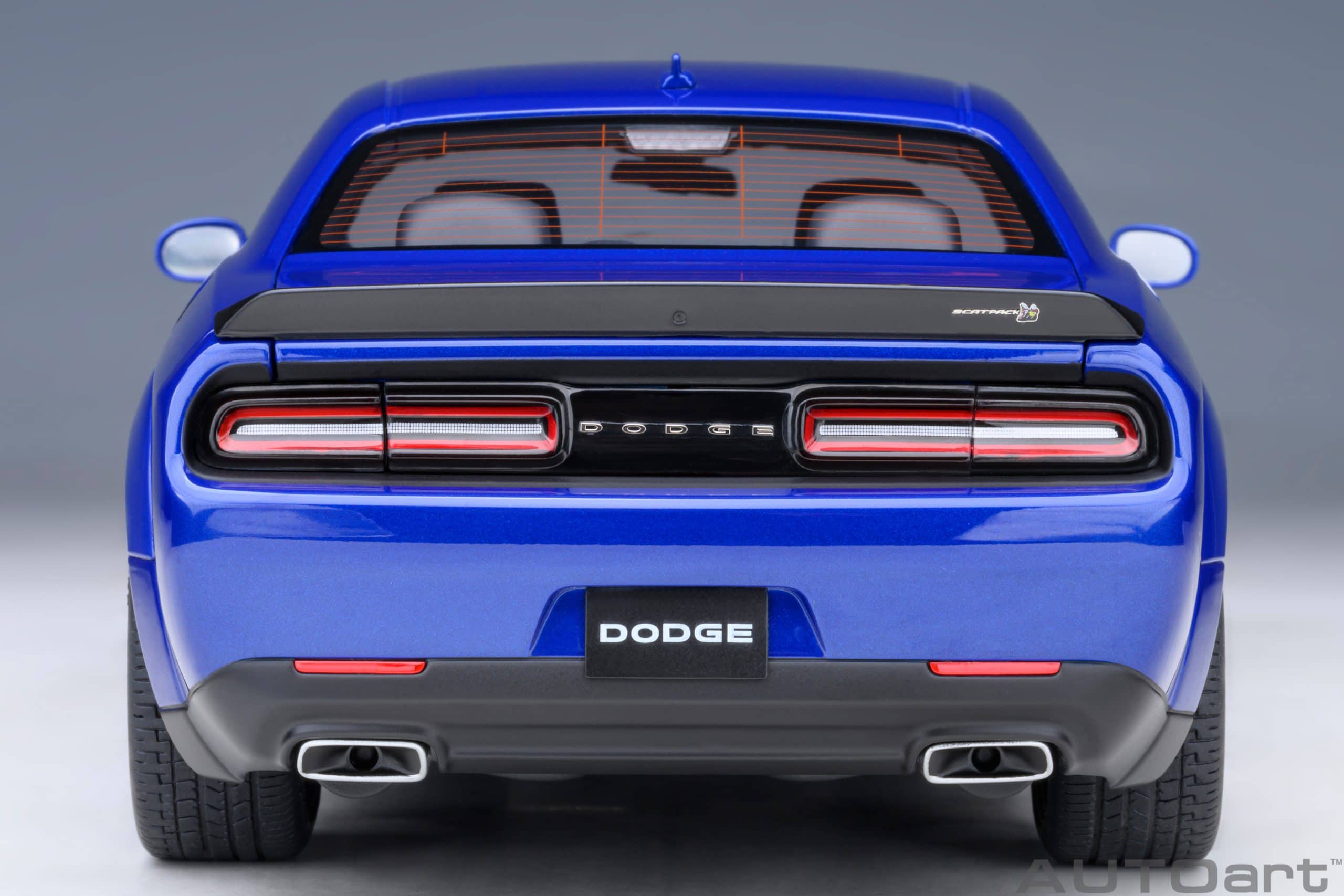 AUTOart Dodge Challenger R/T Scat Pack Shaker Widebody 2022 1:18 - Immagine 6