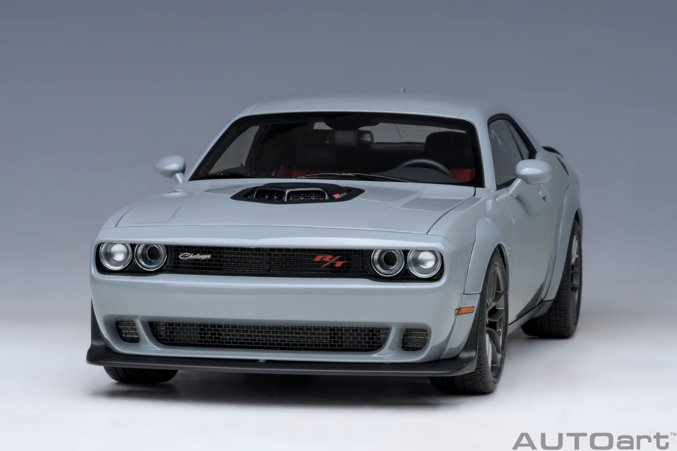 AUTOart Dodge Challenger R/T SCAT PACK SHAKER WIDEBODY 2022 1:18 - Image 18