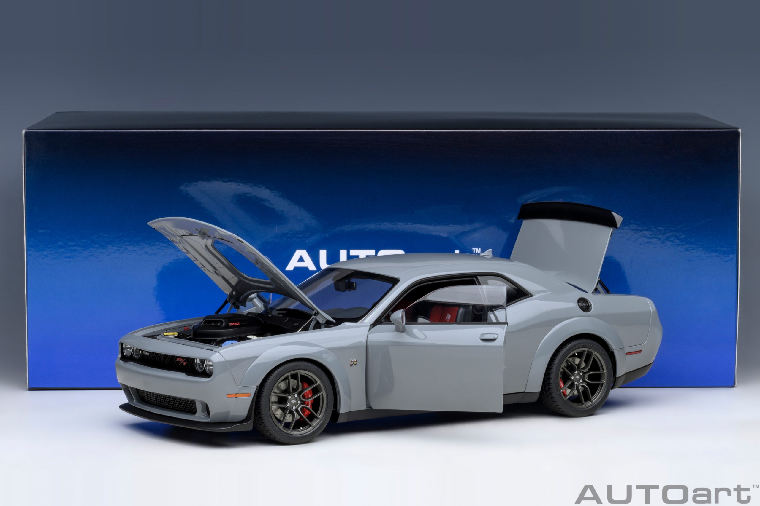 AUTOart ダッジ チャレンジャー R/T スキャットパック シェイカー