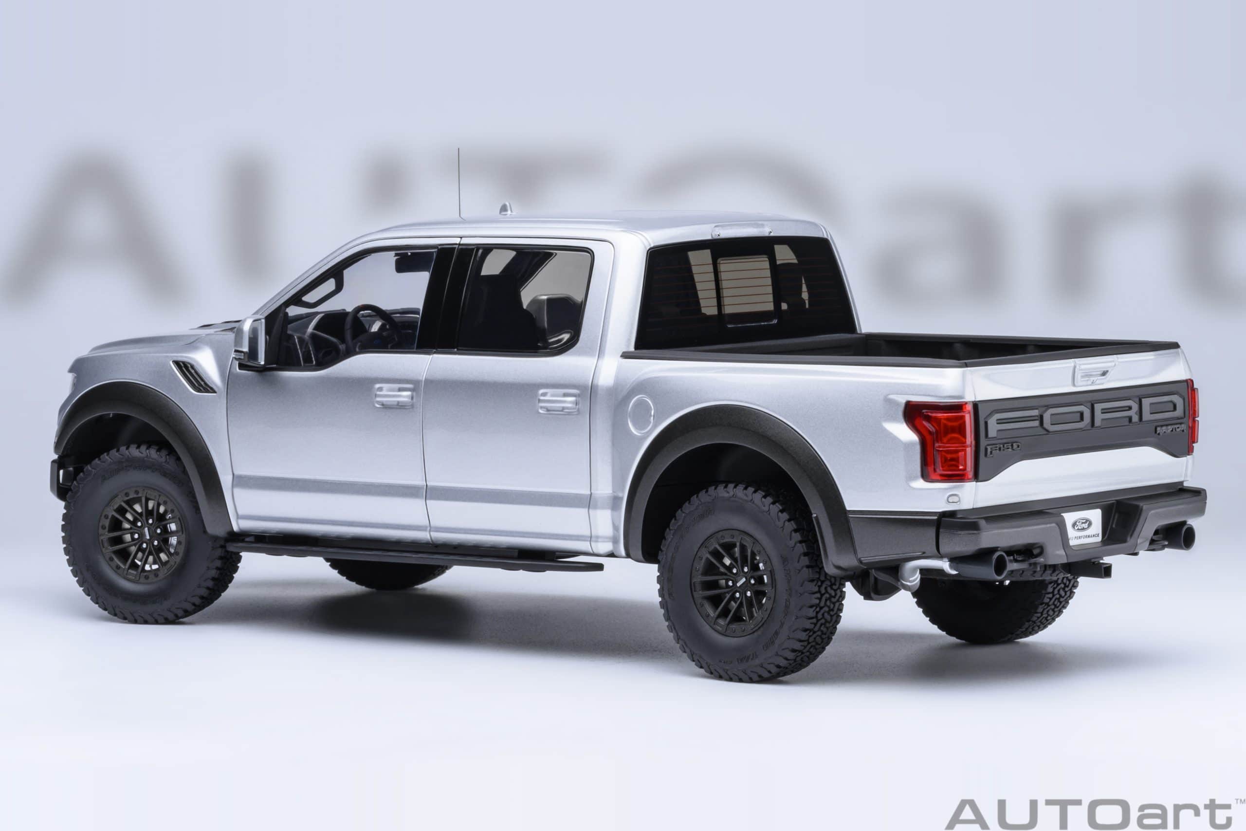 AUTOart Ford F-150 Raptor Supercrew 2019 1:18 - Ingot Silver - Image 2