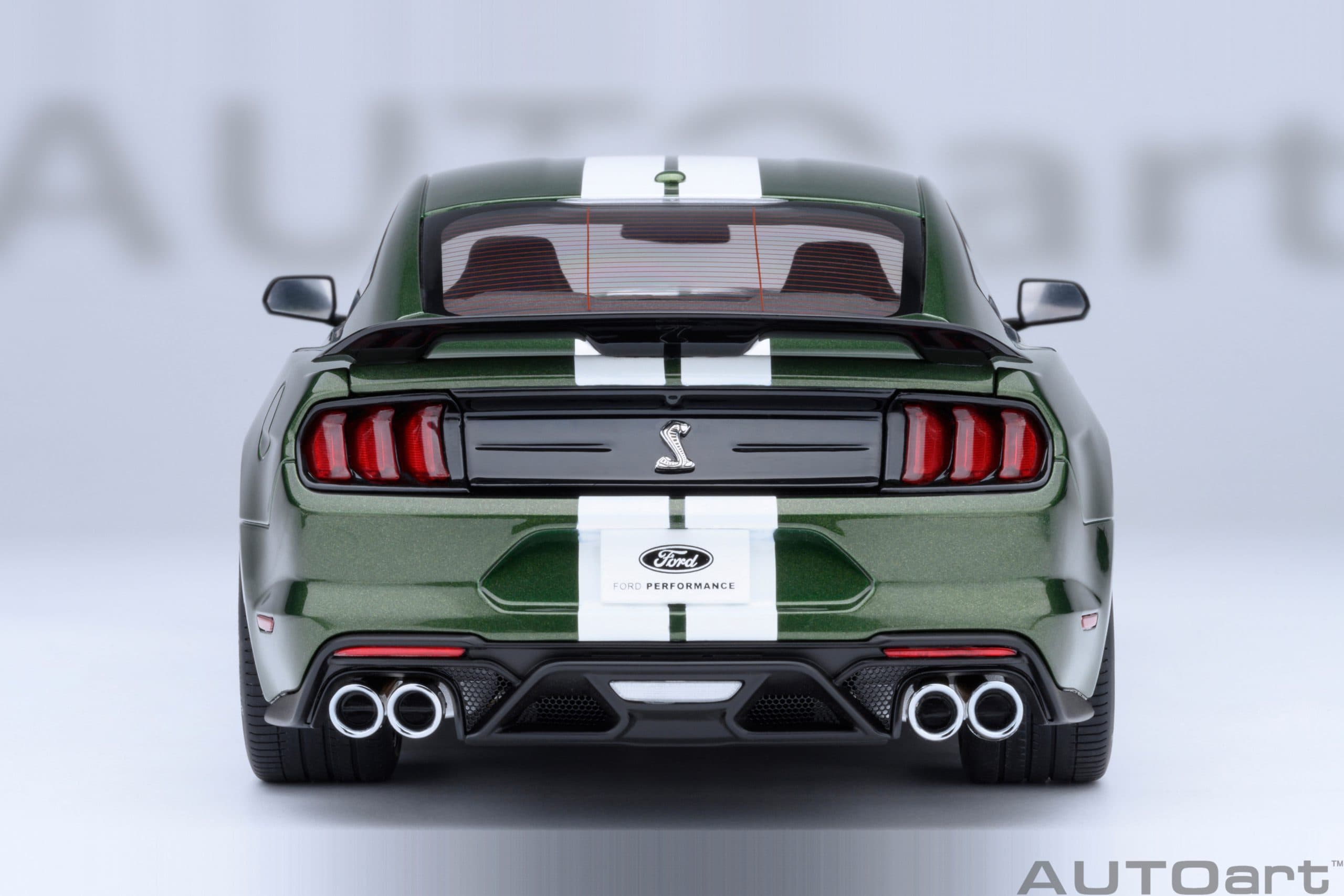 AUTOart Ford Mustang Shelby GT500 1:18 - Eruption Green - Image 6