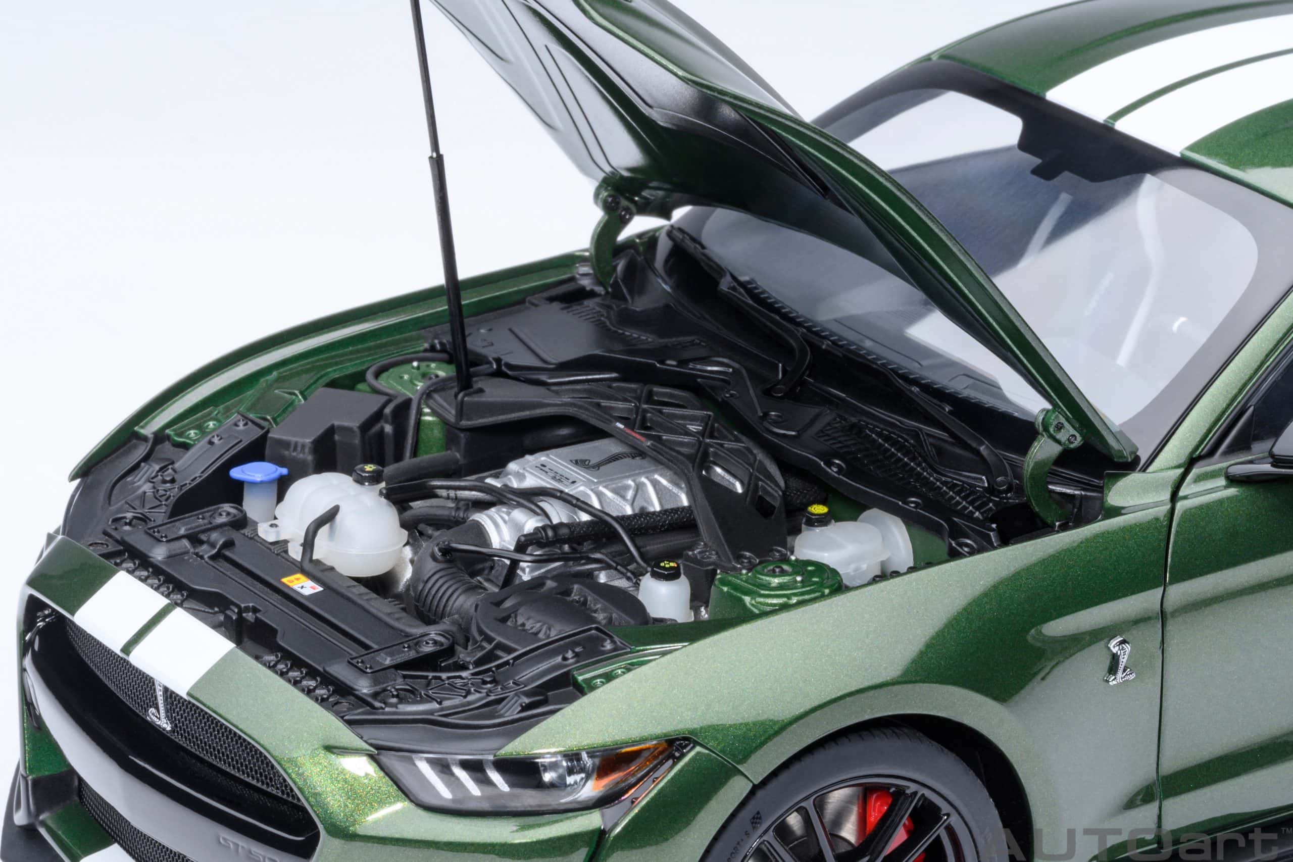 AUTOart Ford Mustang Shelby GT500 1:18 - Eruption Green - Image 11