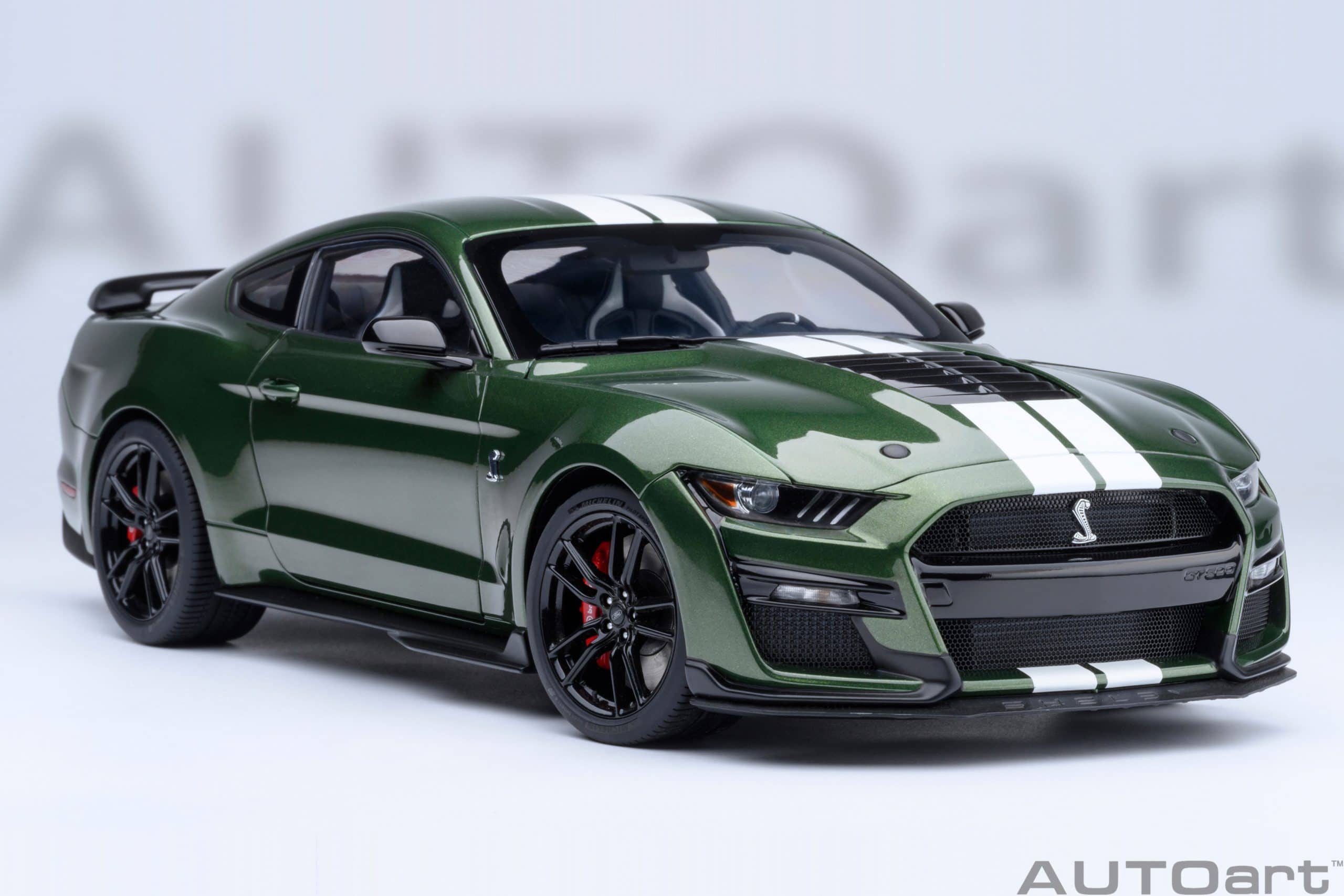 AUTOart Ford Mustang Shelby GT500 1:18 - Eruption Green - Image 18