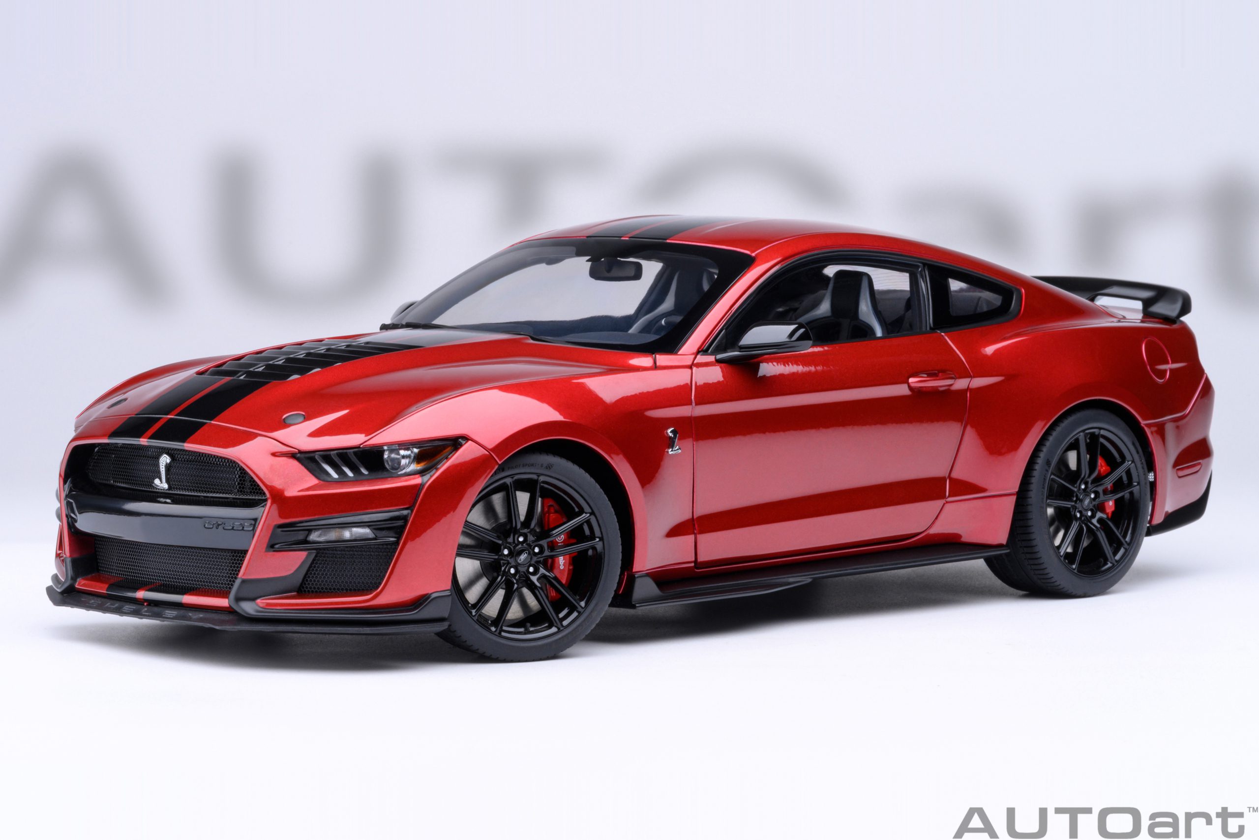 AUTOart Ford Mustang Shelby GT500 1:18 - Rapid Red