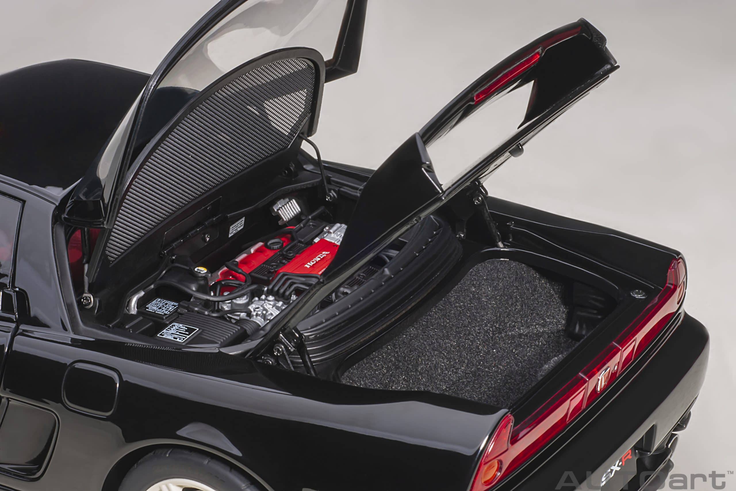 AUTOart Honda NSX-R (NA2) 2019 1:18 - Berlina Black - Image 10