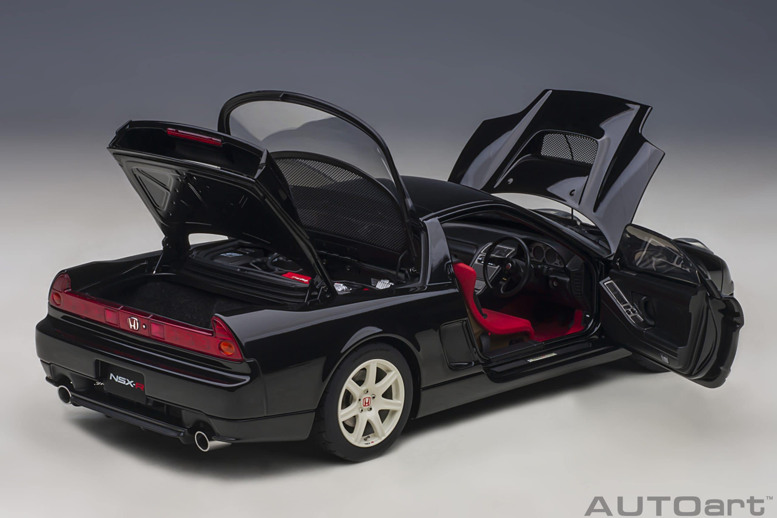 AUTOart Honda NSX-R (NA2) 2019 1:18 - Berlina Black - Image 13